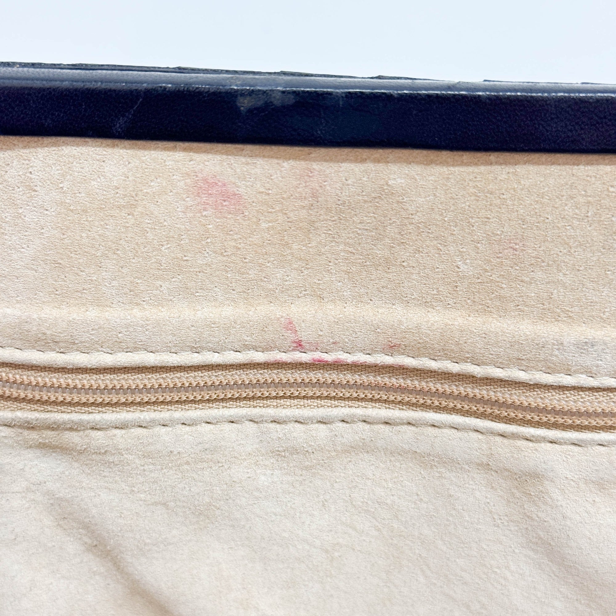 Black Intrecciato Clasp Shoulder Bag