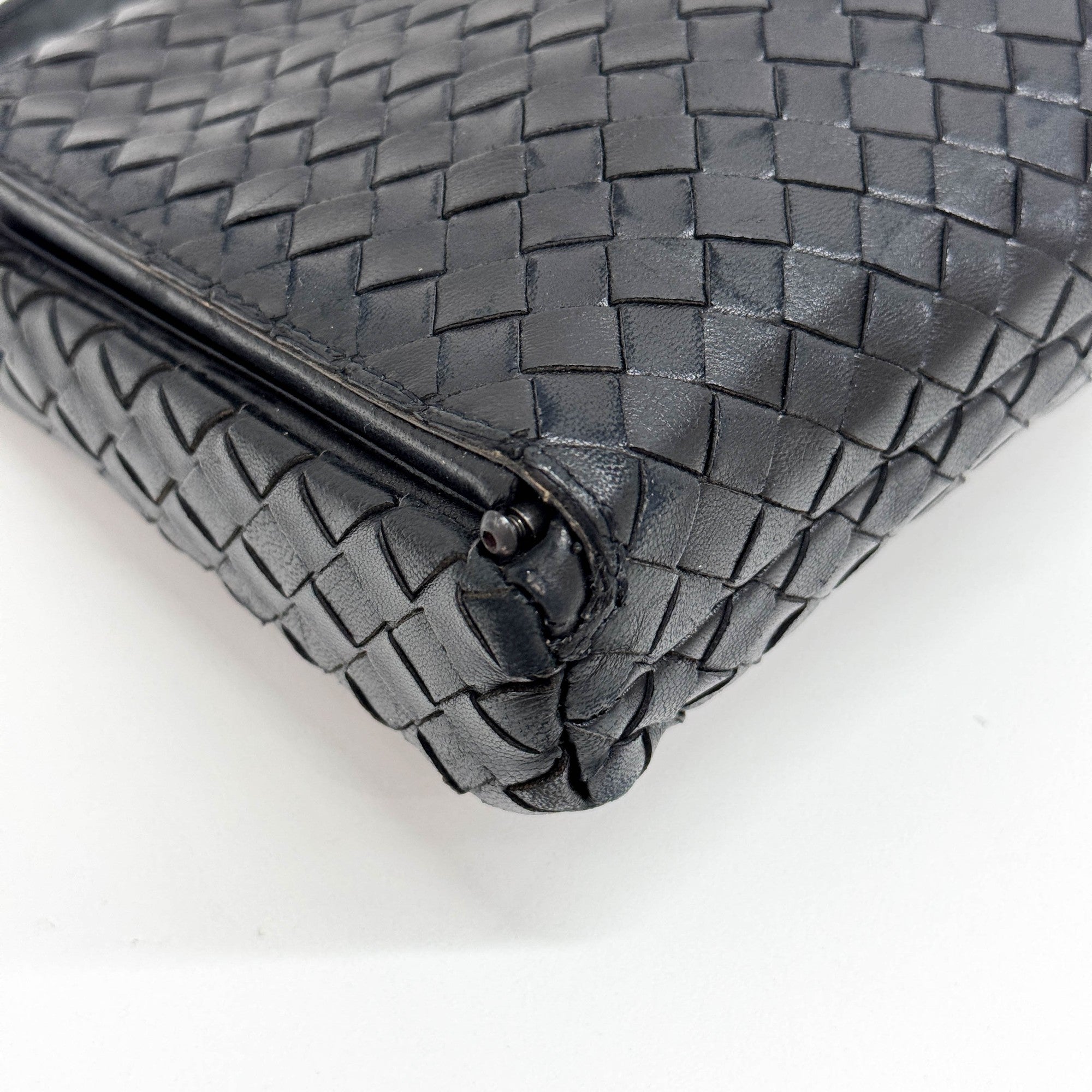 Black Intrecciato Clasp Shoulder Bag