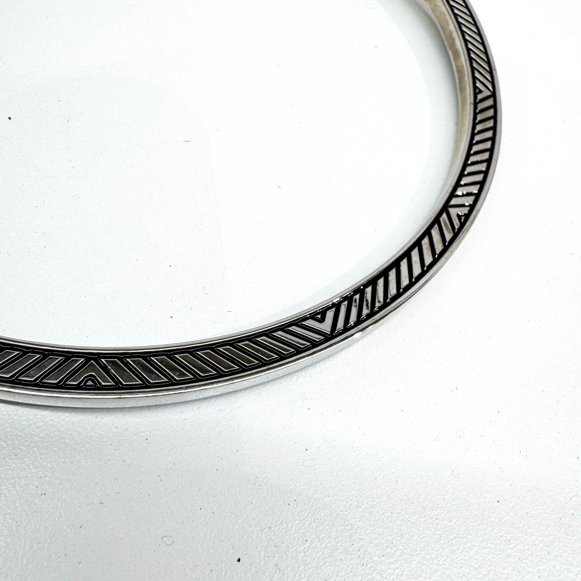 Black Beads with Silver Metal Handle Bag