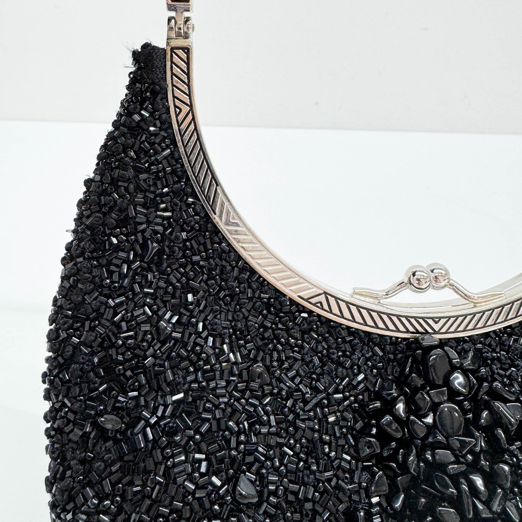 Black Beads with Silver Metal Handle Bag