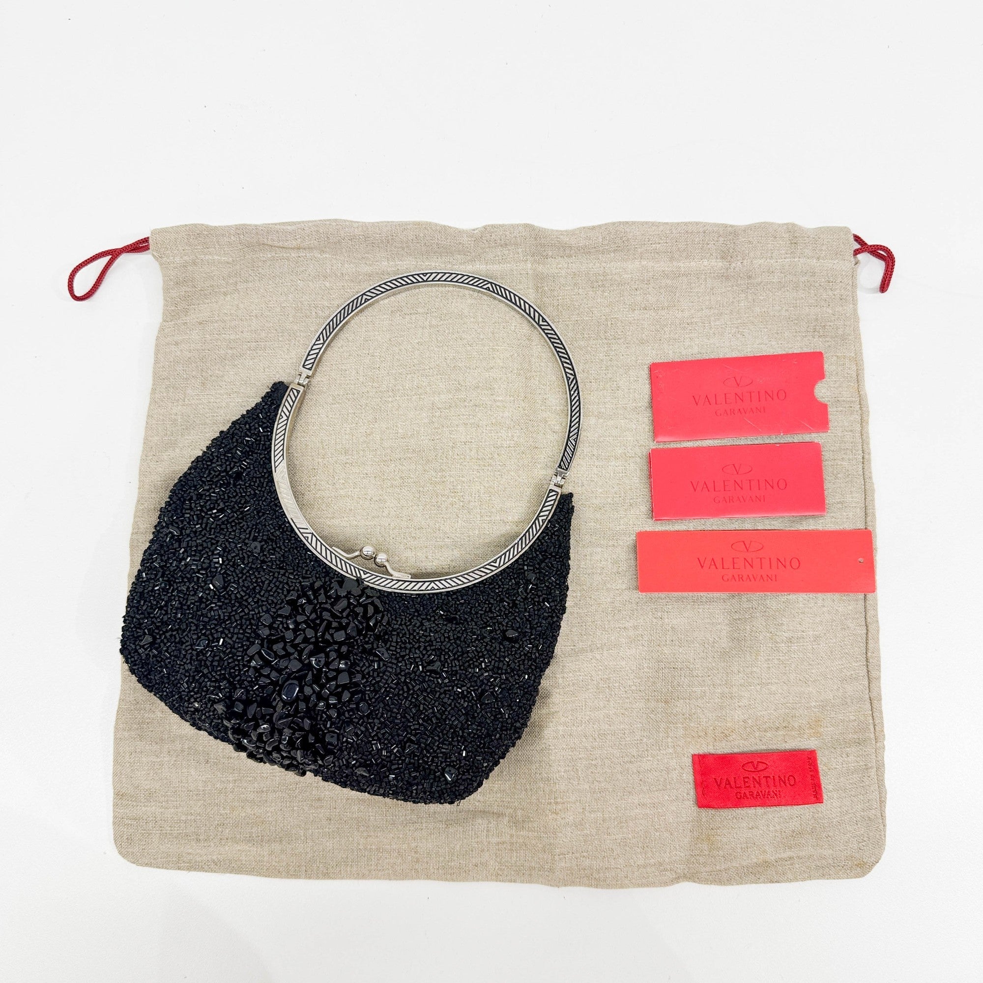 Black Beads with Silver Metal Handle Bag