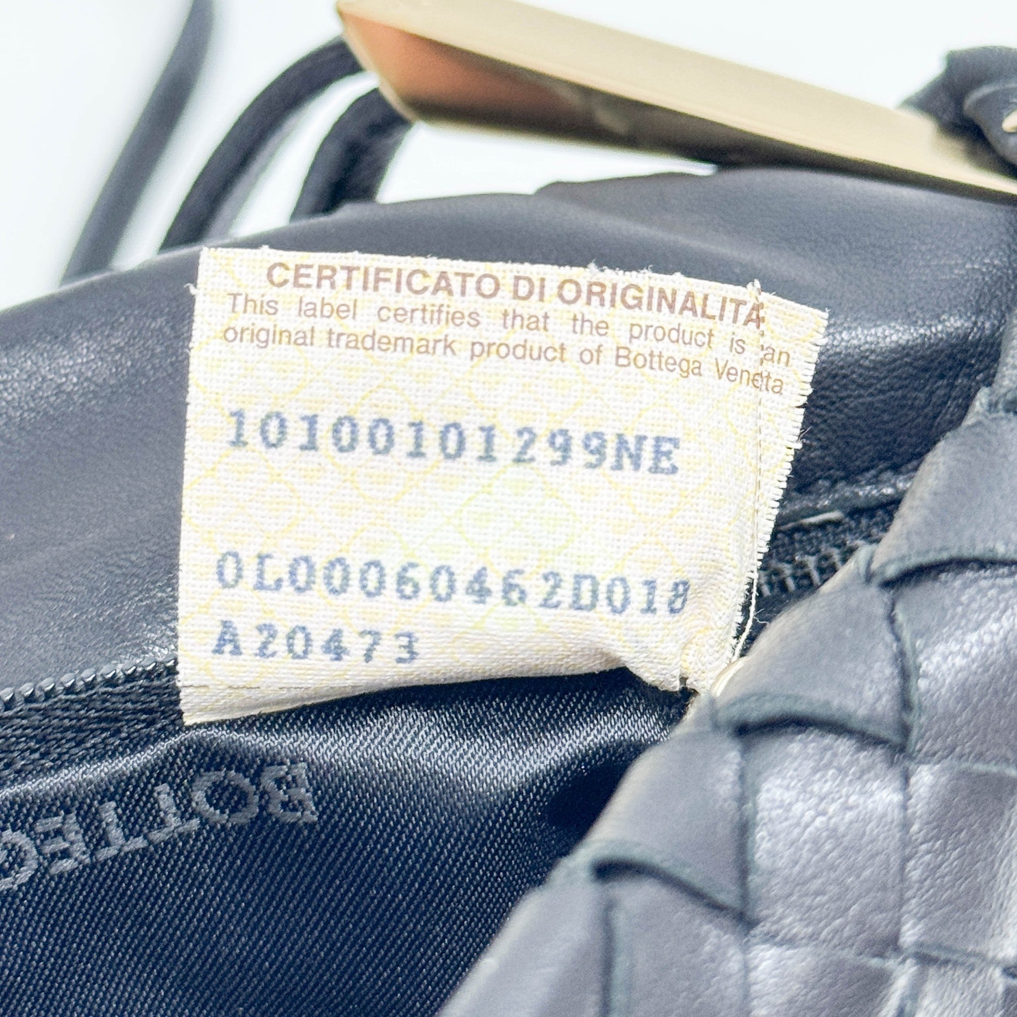 Intrecciato Black Leather Shoulder Bag