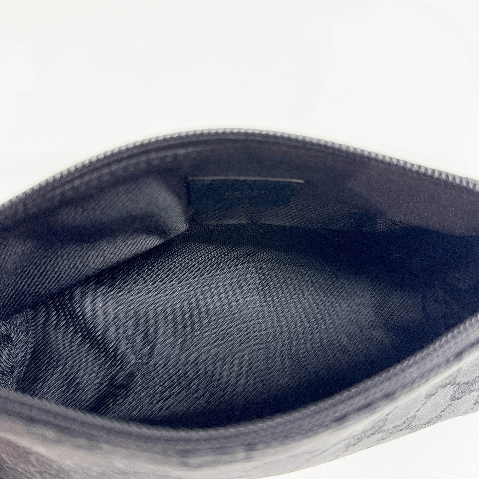 Pouch Black GG Canvas Shoulder Bag