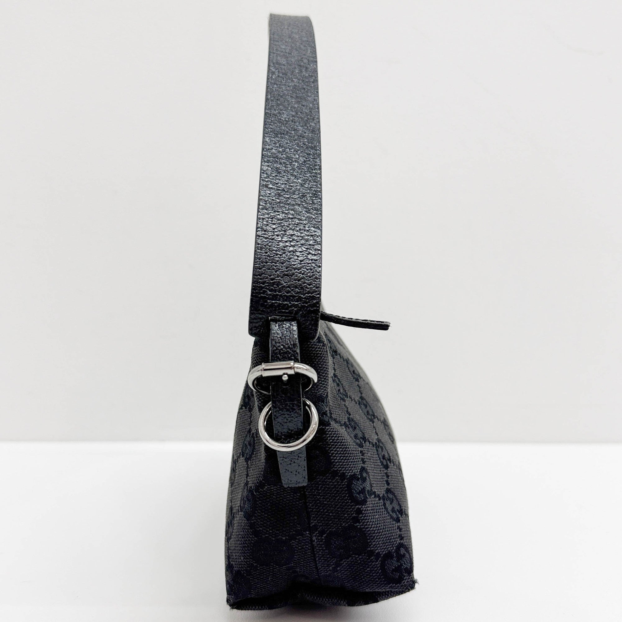 Pouch Black GG Canvas Shoulder Bag