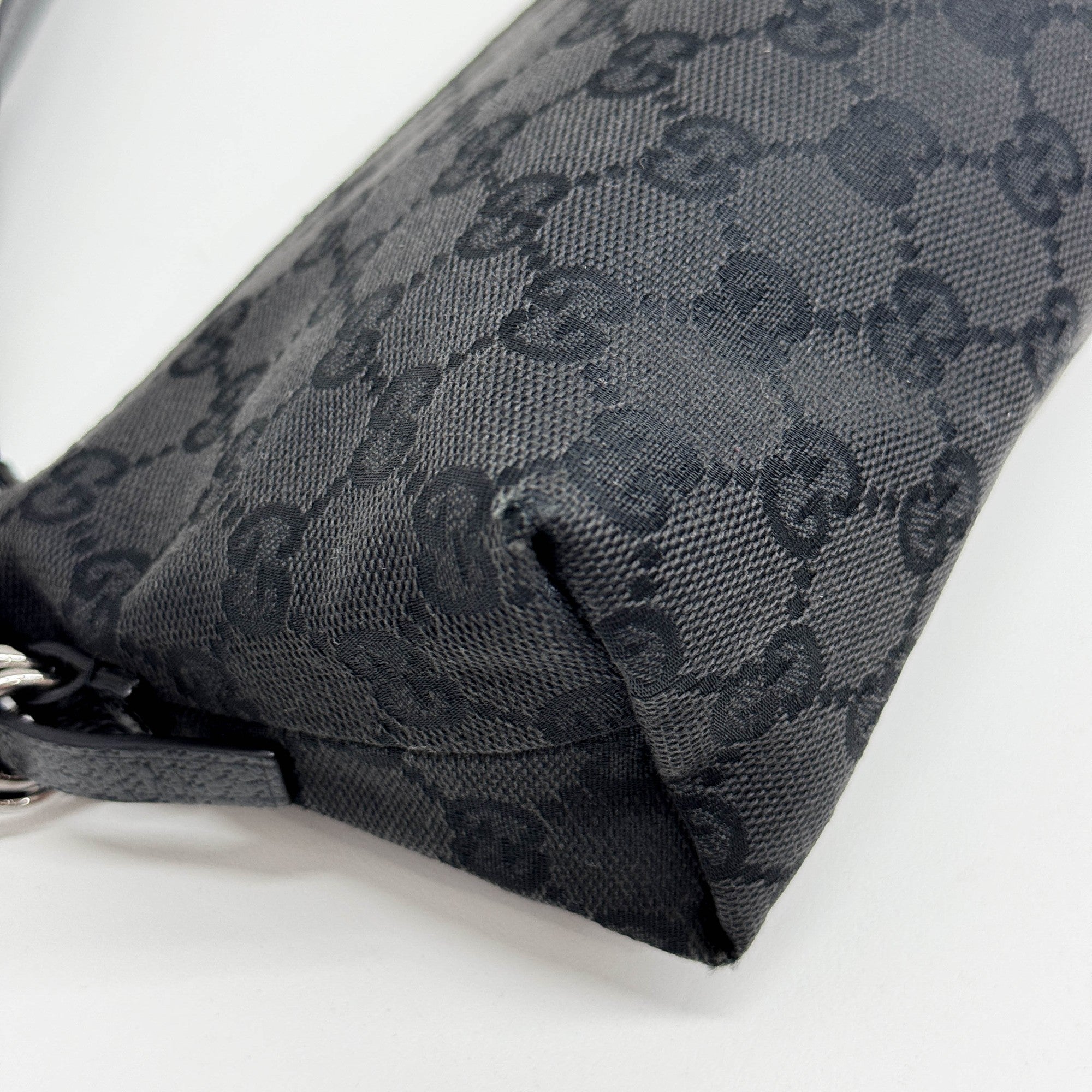 Pouch Black GG Canvas Shoulder Bag