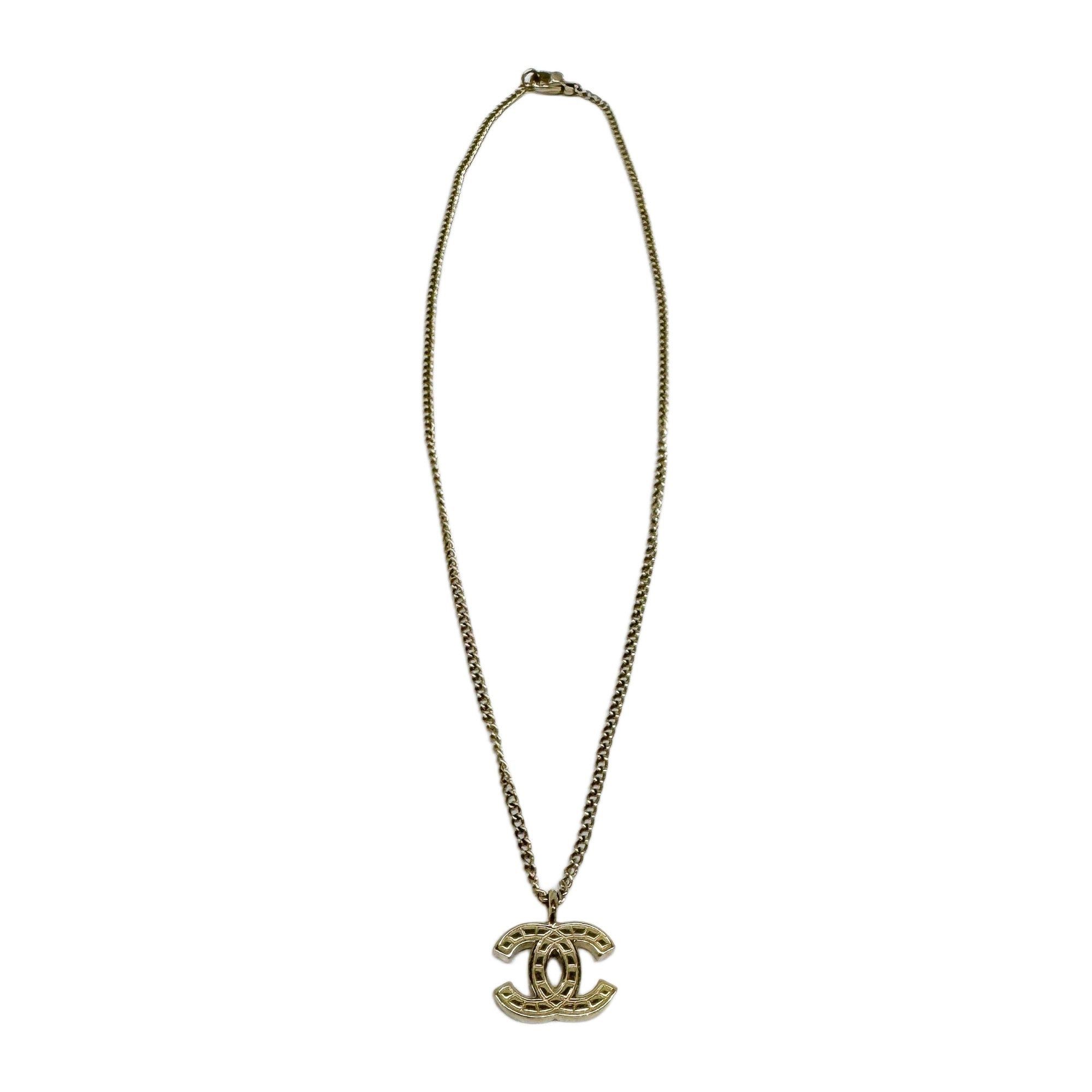 CC Pendant 2007 Gold Metal Chain Necklace