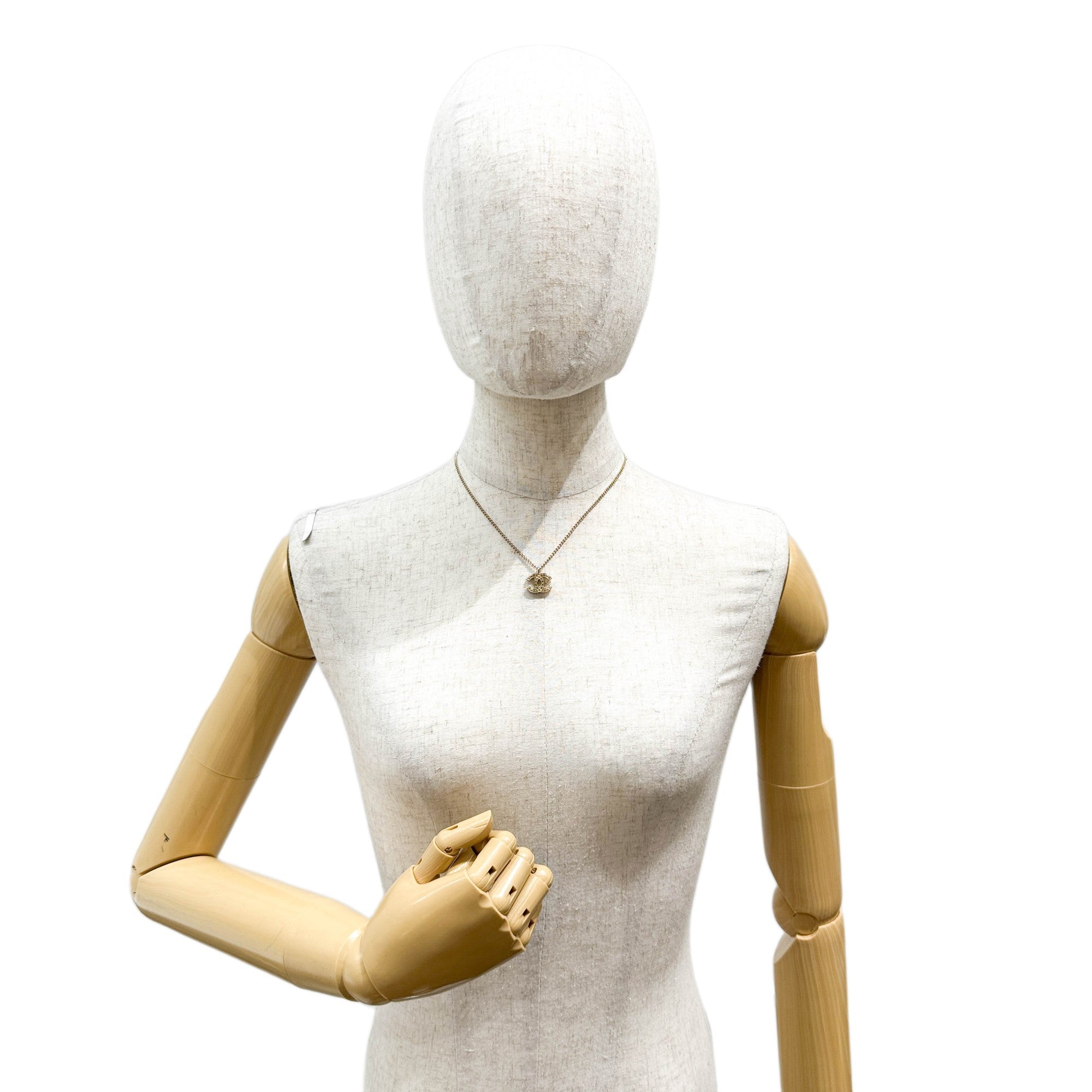 CC Pendant 2007 Gold Metal Chain Necklace