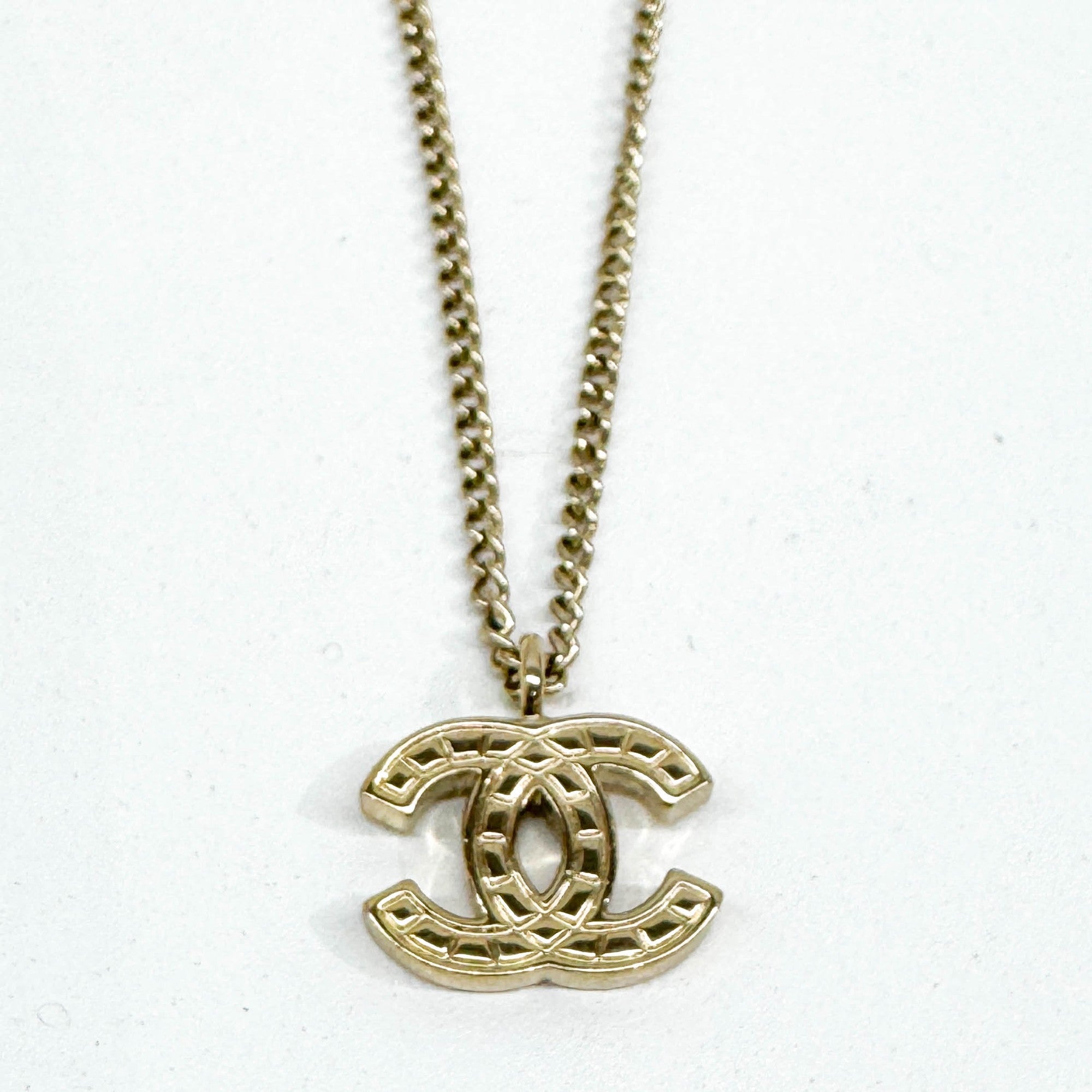 CC Pendant 2007 Gold Metal Chain Necklace