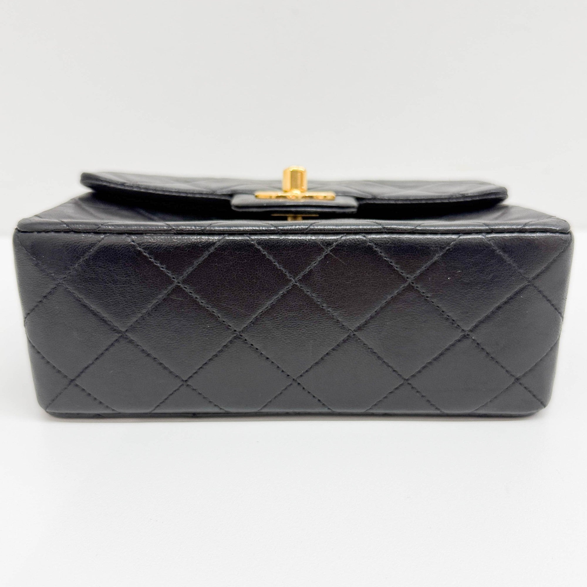 Mini Classic Flap 1994-1996 Matelasse Black Leather Shoulder Bag