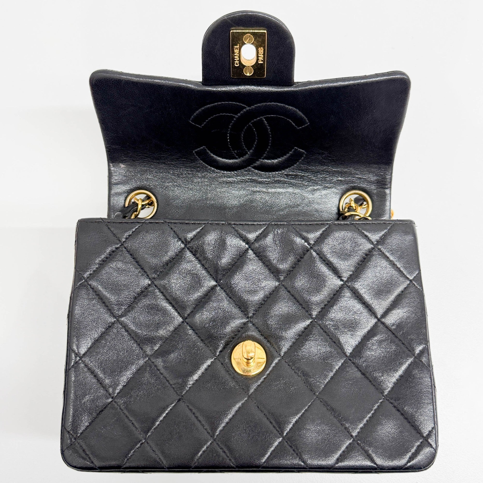 Mini Classic Flap 1994-1996 Matelasse Black Leather Shoulder Bag