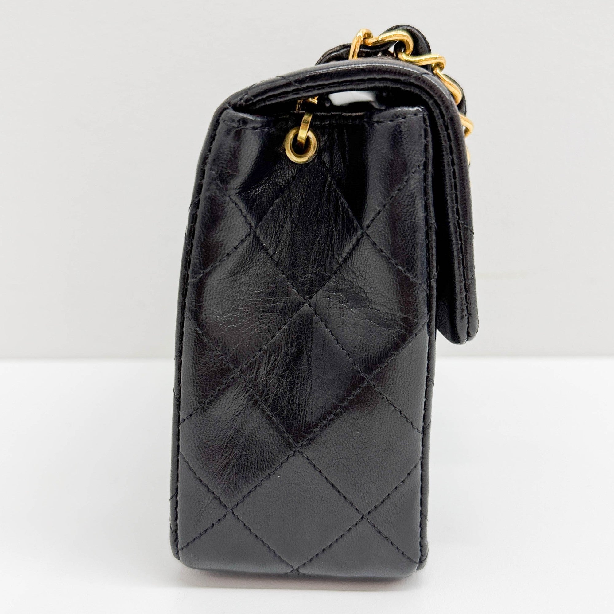 Mini Classic Flap 1994-1996 Matelasse Black Leather Shoulder Bag
