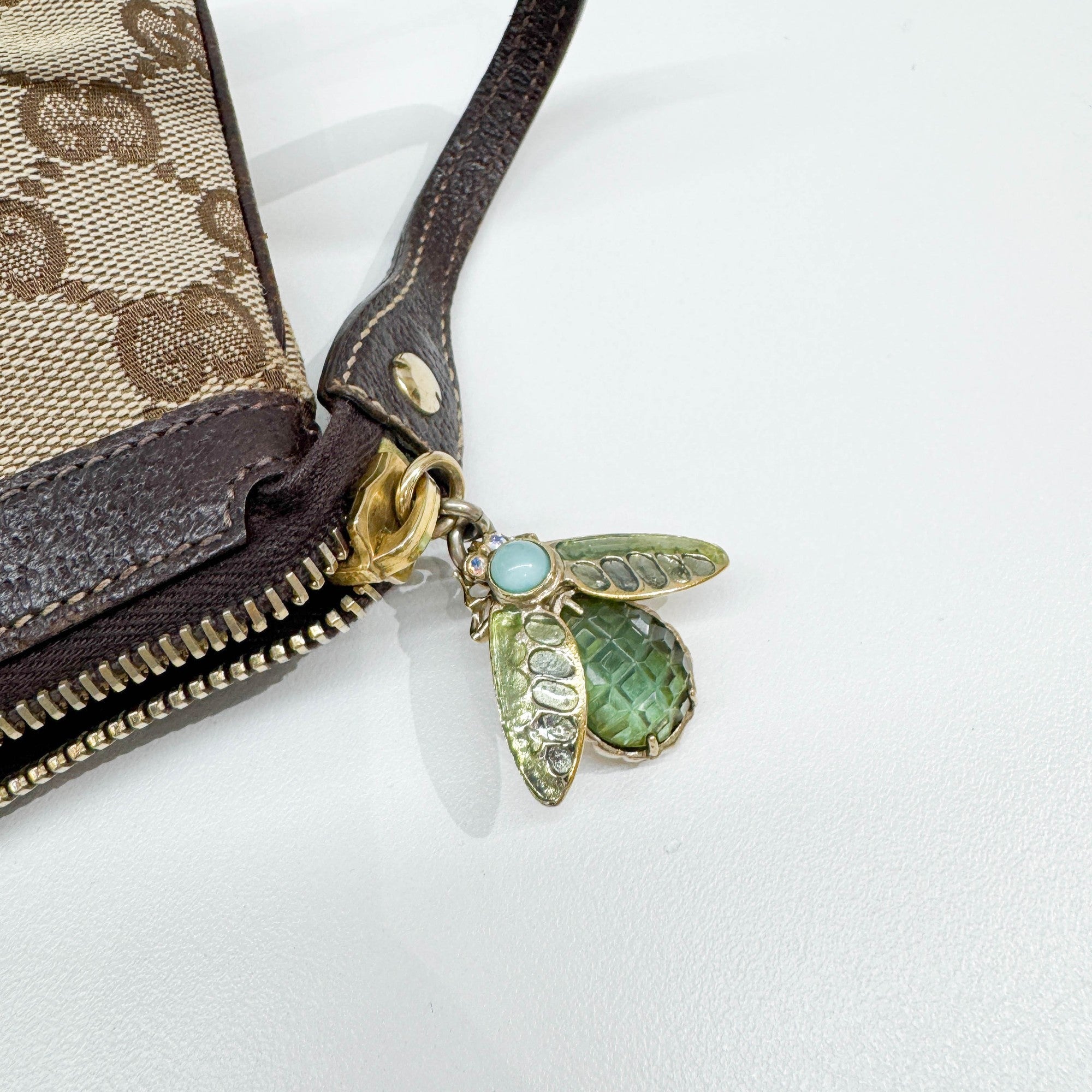 Pochette Bumblebee Charm GG Canvas Shoulder Bag