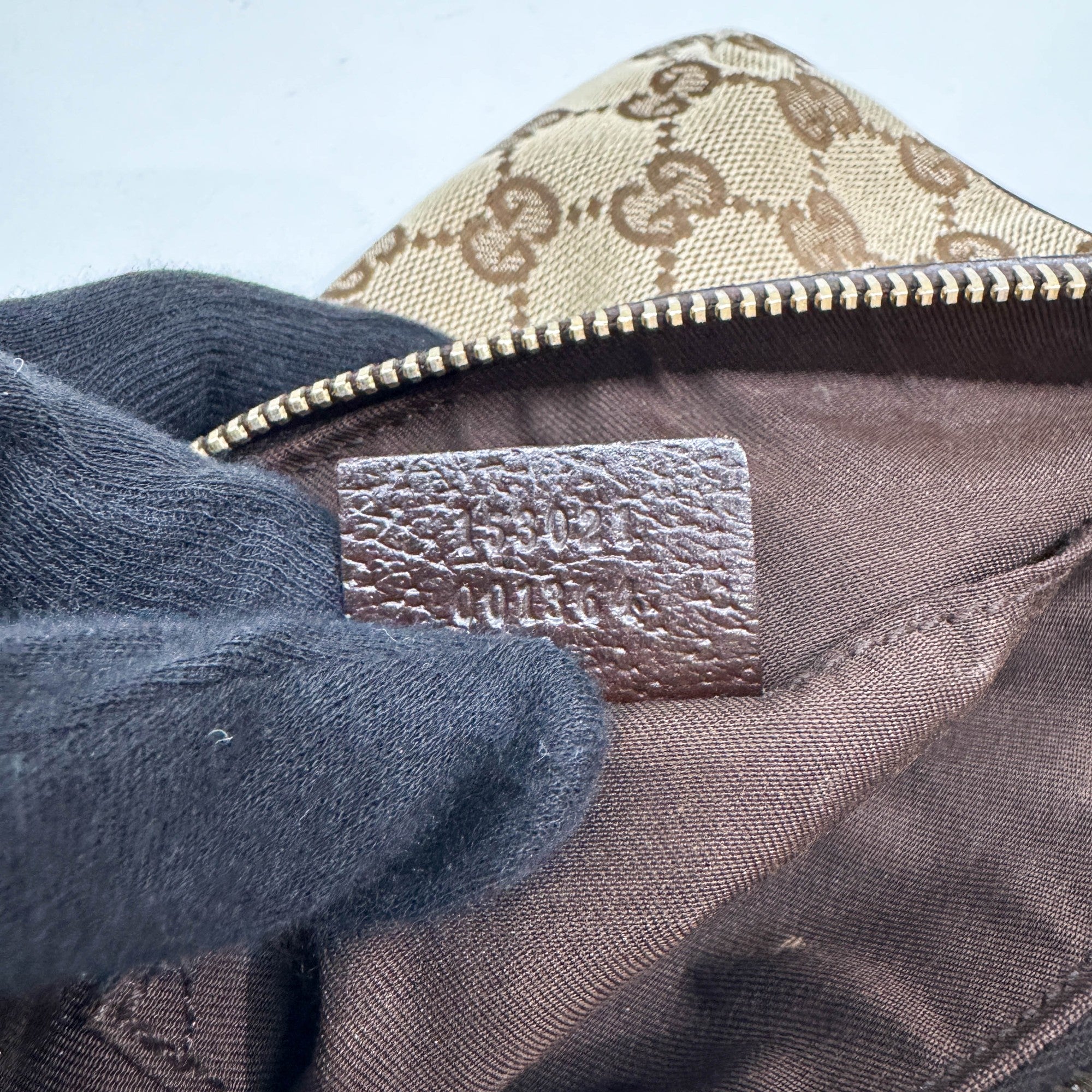 Pochette Bumblebee Charm GG Canvas Shoulder Bag