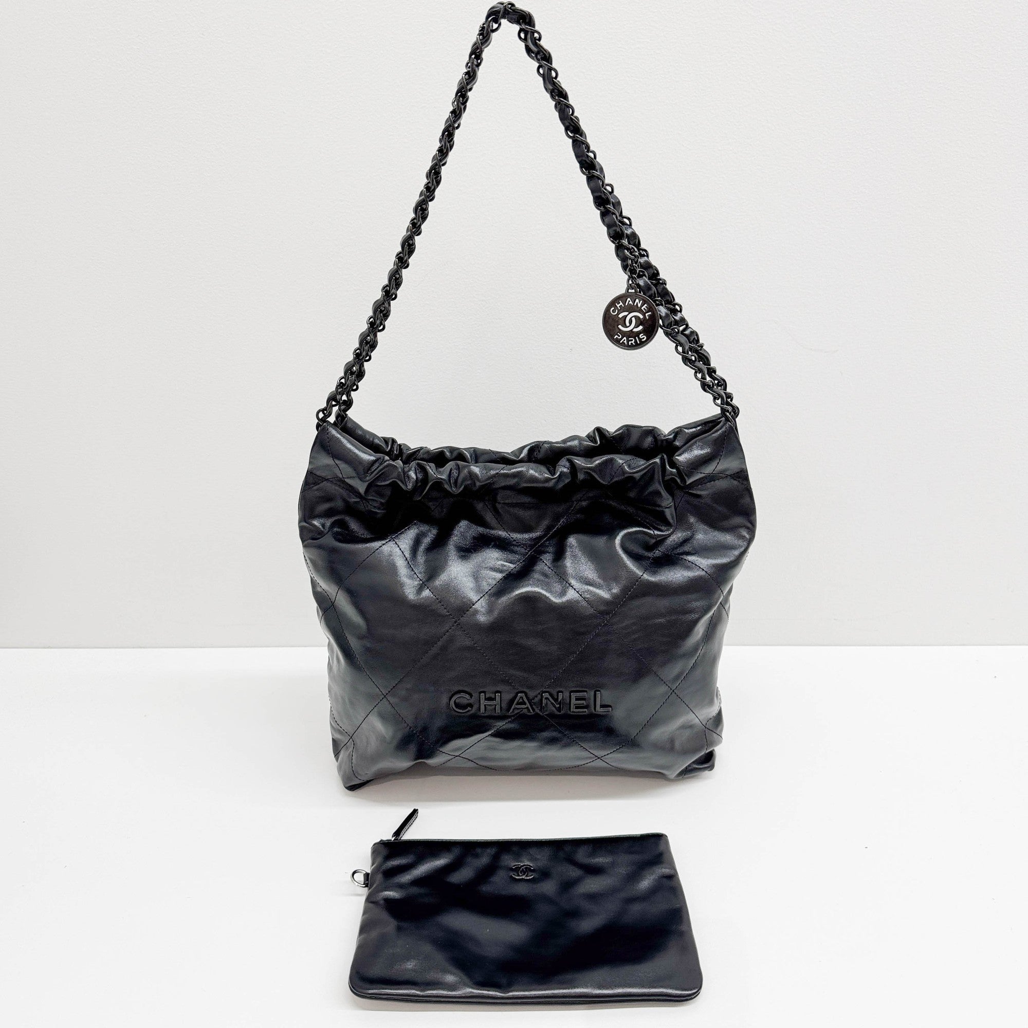 Chanel 22 2021-2026 Matelasse Black Leather Shoulder Bag