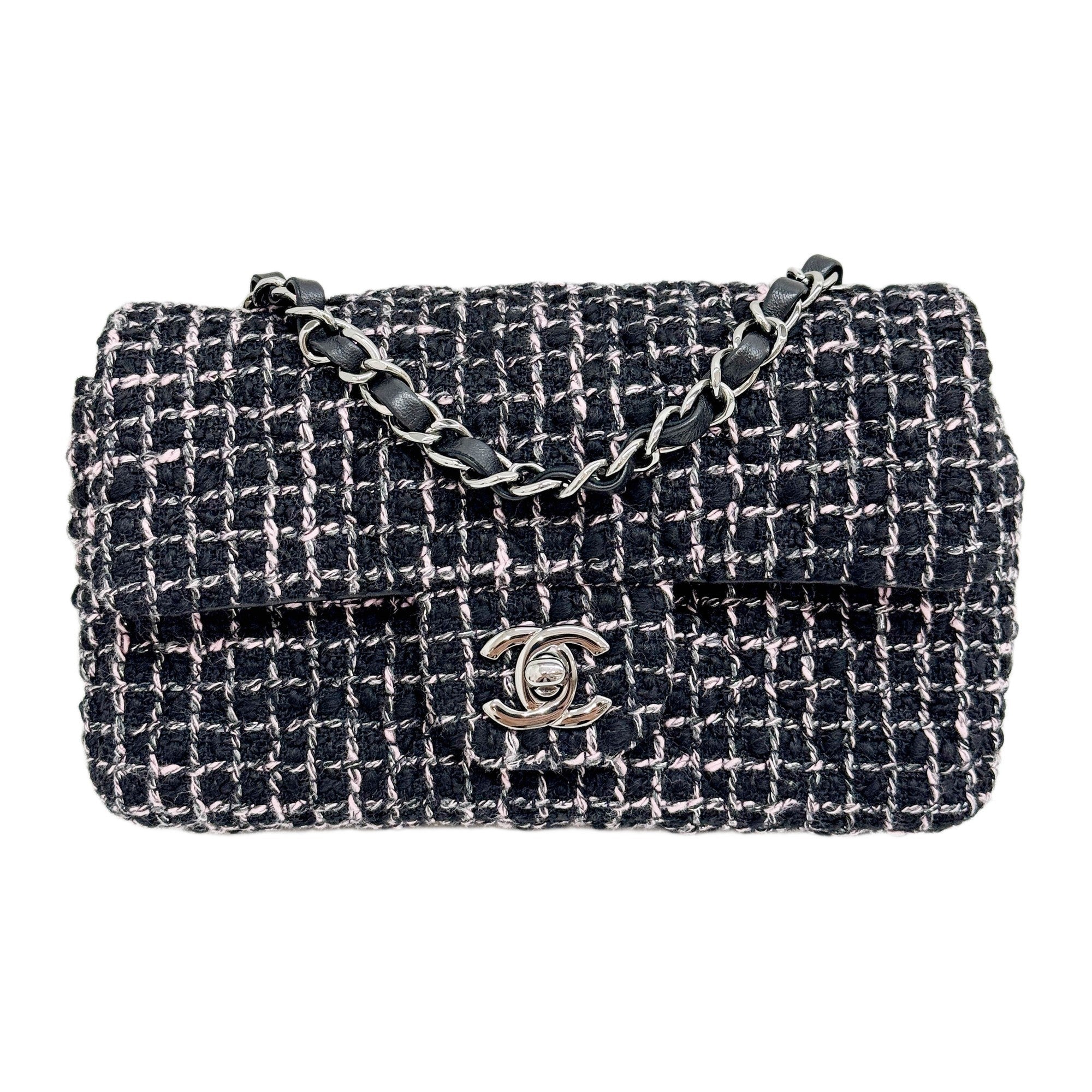 Classic Flap 2021-2026 Pink & Black Tweed Shoulder Bag