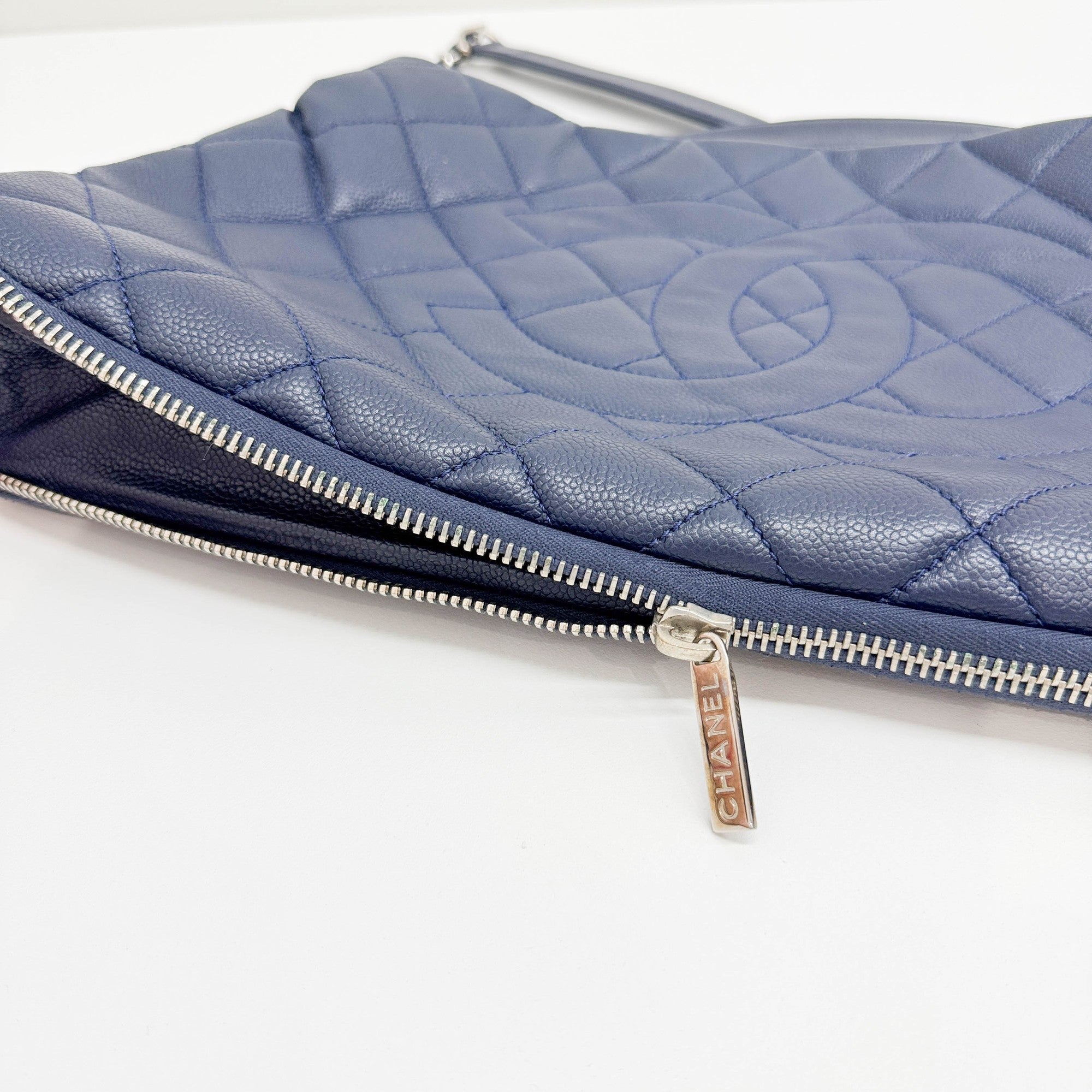 2011 Expandable Zip Matelasse Navy Blue Leather Shoulder Tote Bag