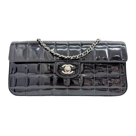 Chocolate Bar 2000-2002 Black Patent Leather Chain Shoulder Bag