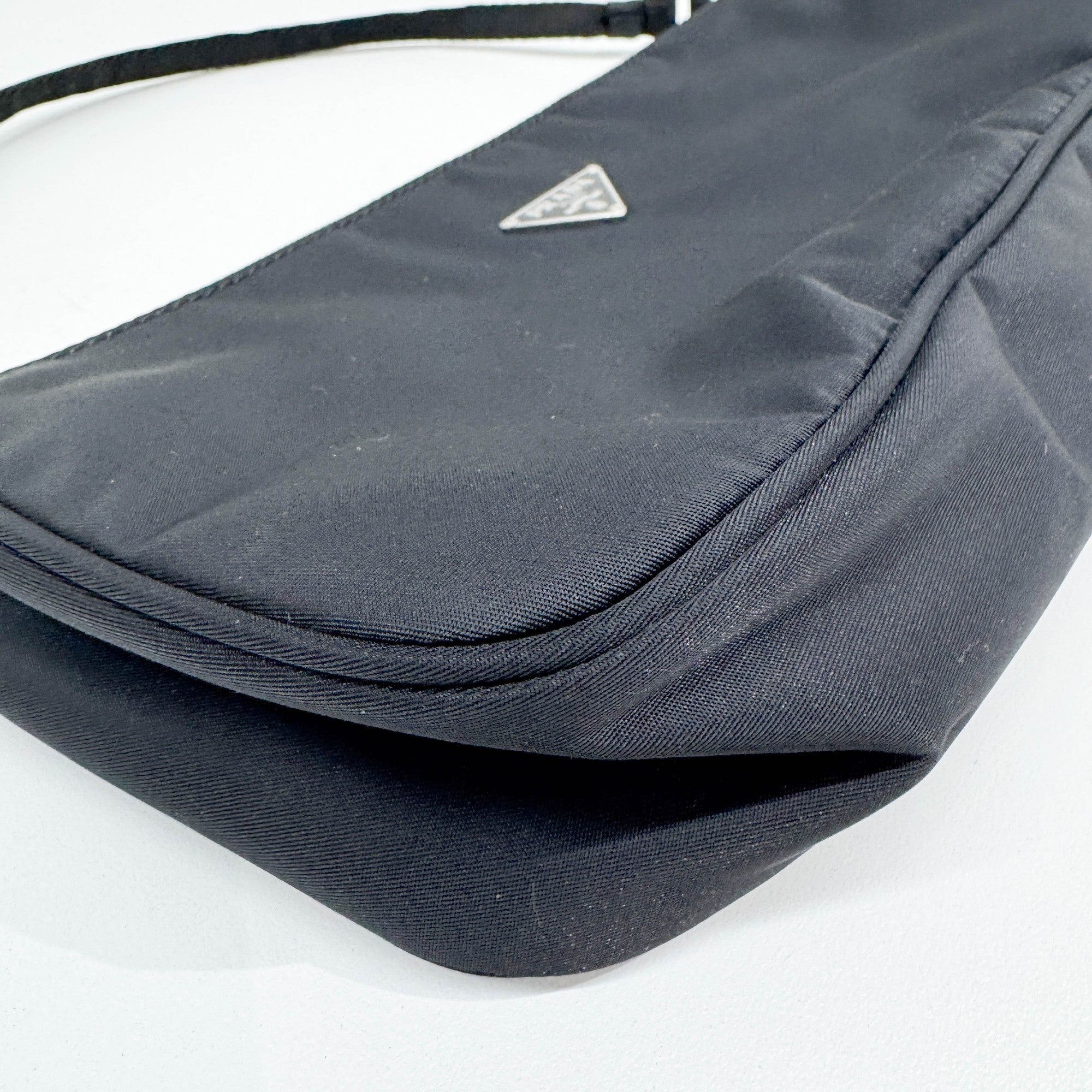 PRADA Tessuto Black Nylon Accessory Pouch – HIVE PRELOVED