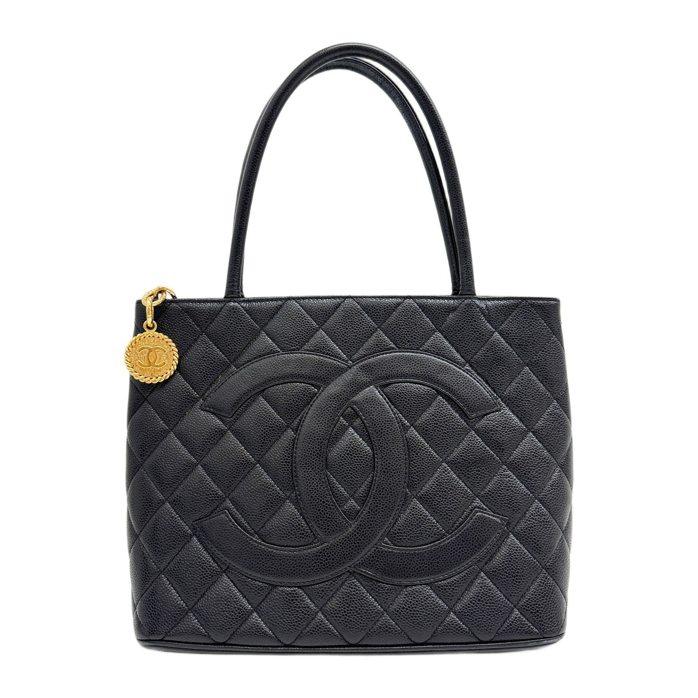 Médaillon 2000-2002 Matelasse Black Leather Tote Bag