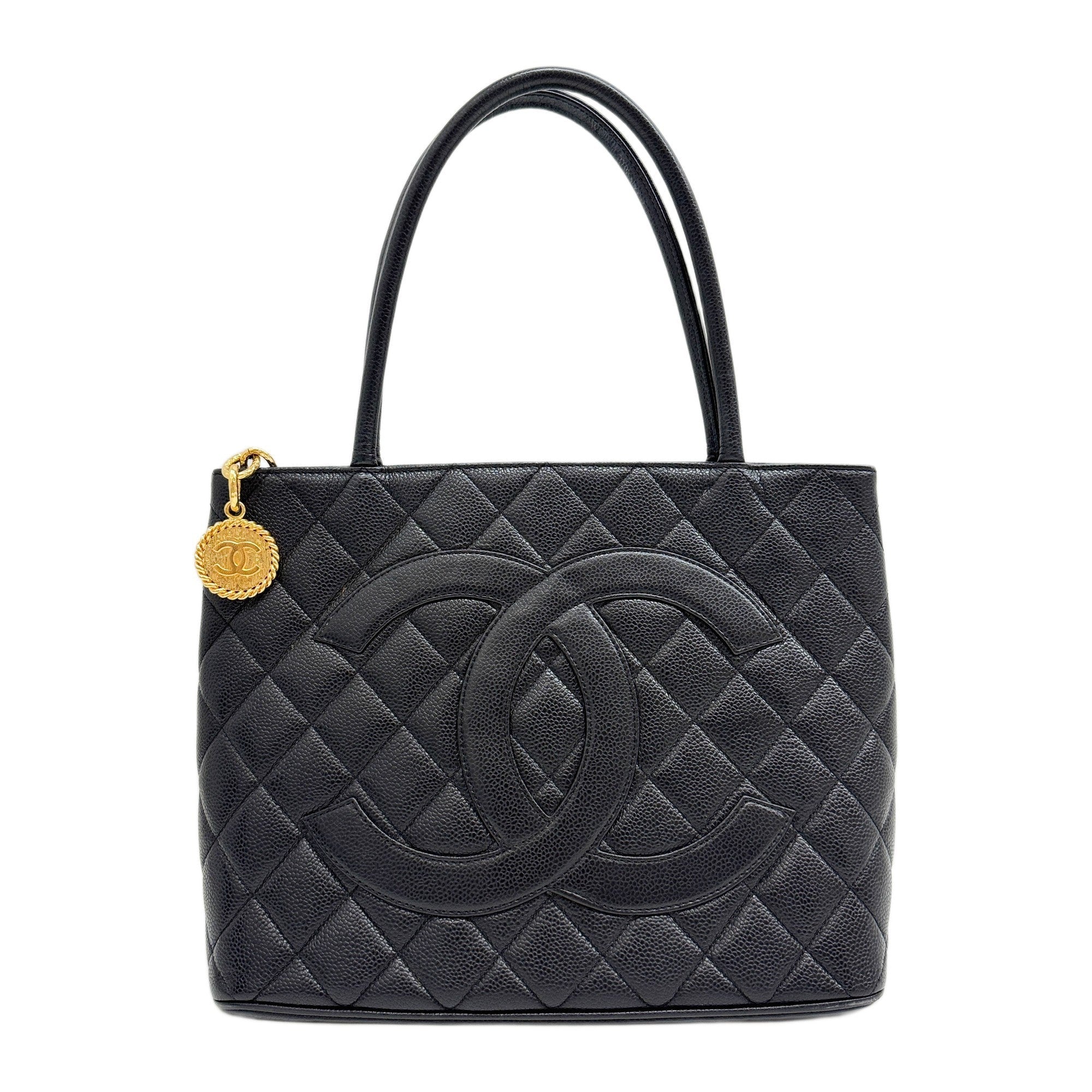 Médaillon 2000-2002 Matelasse Black Leather Tote Bag