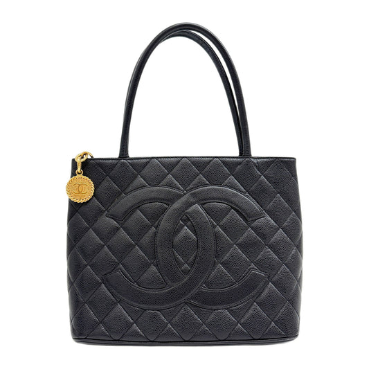 Médaillon 2000-2002 Matelasse Black Leather Tote Bag