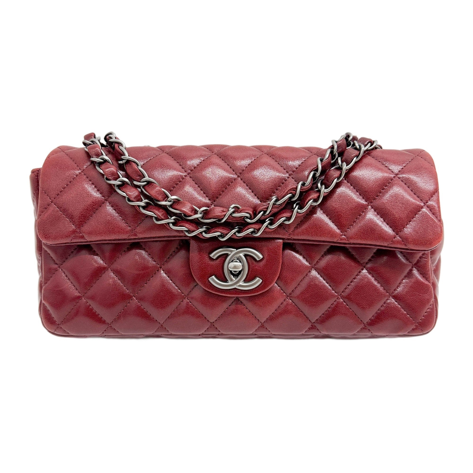 Classic Long Flap 2008-2009 Matelasse Red Caviar Leather Shoulder Bag