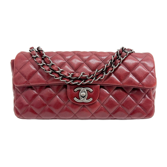 Classic Long Flap 2008-2009 Matelasse Red Caviar Leather Shoulder Bag