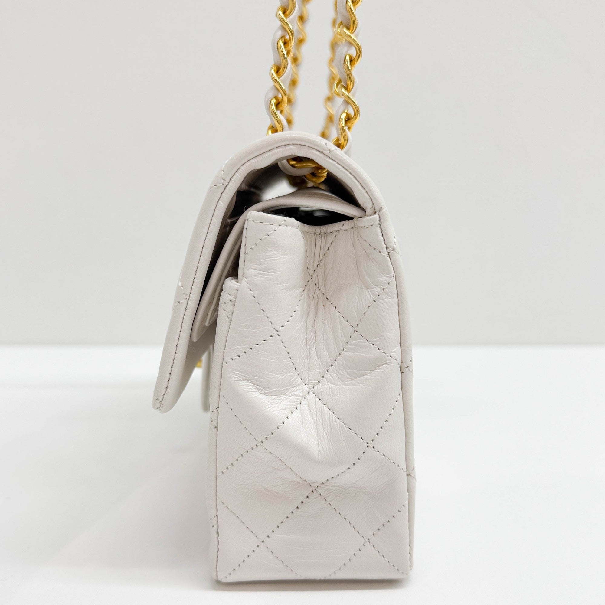 CHANEL Small Classic Double Flap 1989-1991 Gold Hardware Matelasse