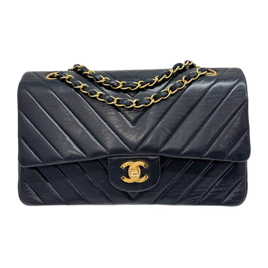 Classic Double Flap 1991-1994 Chevron Black Leather Shoulder Bag