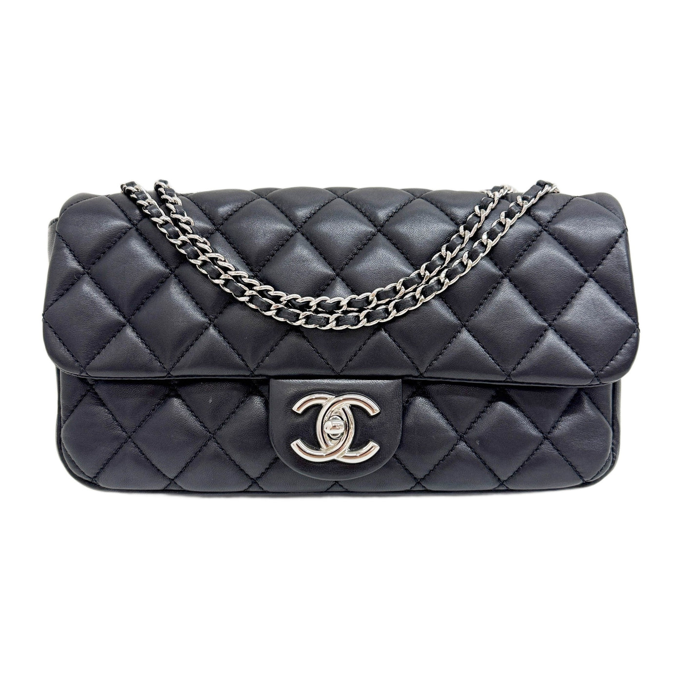 Classic Flap 2009-20010 Matelasse Black Leather Shoulder Bag