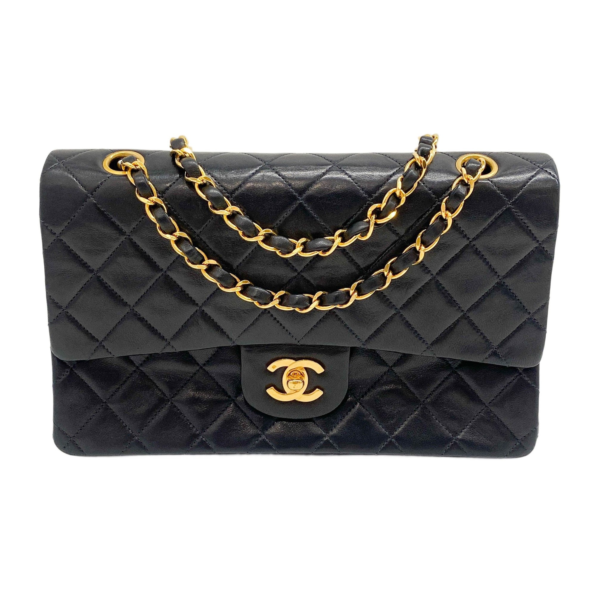 Medium Classic Double Flap 1991-1994 Matelasse Black Leather Shoulder Bag