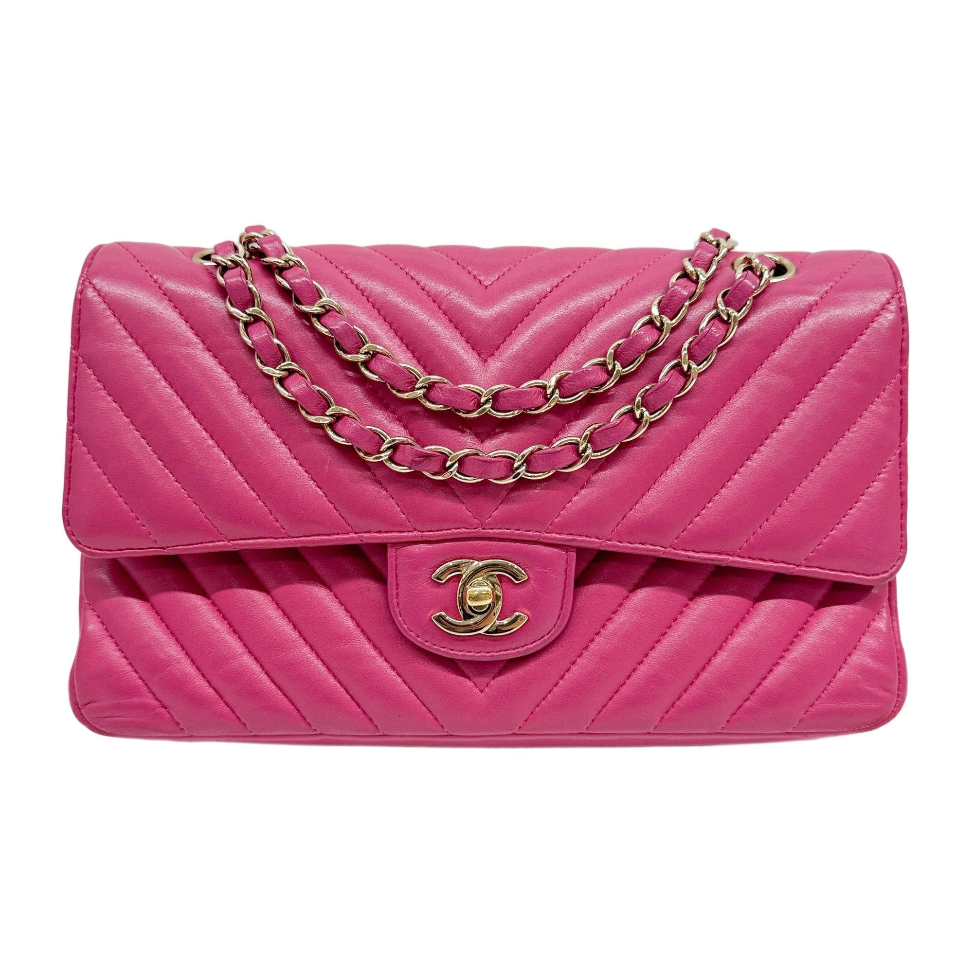 Medium Classic Double Flap 2017-2018 Chevron Pink Leather Shoulder Bag
