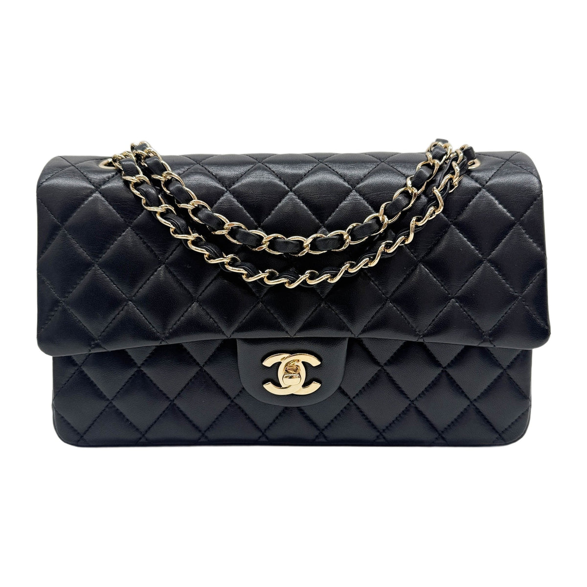 Medium Classic Double Flap 2015-2016 Matelasse Black Leather Shoulder Bag