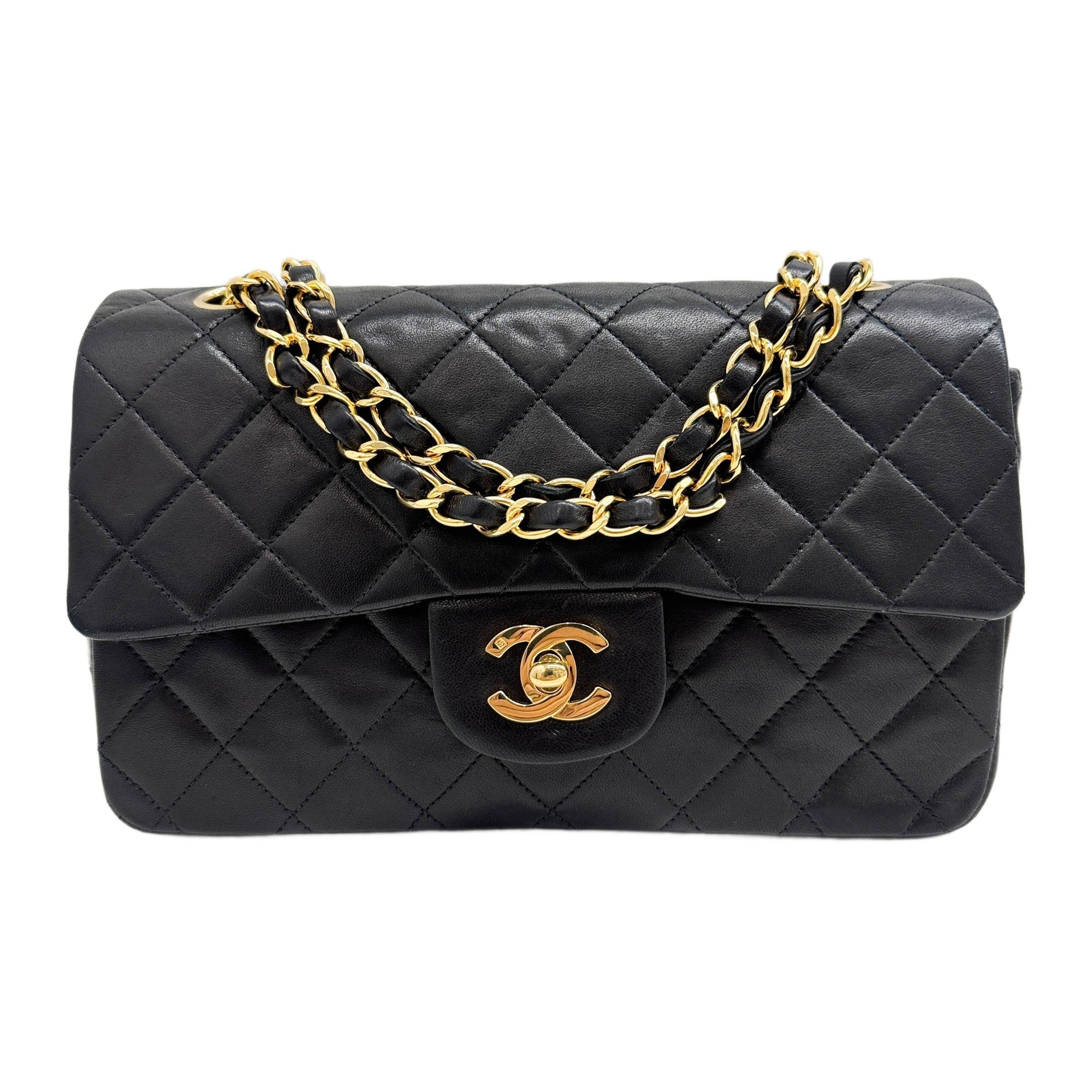 Small Classic Double Flap 1991-1994 Matelasse Black Leather Shoulder Bag