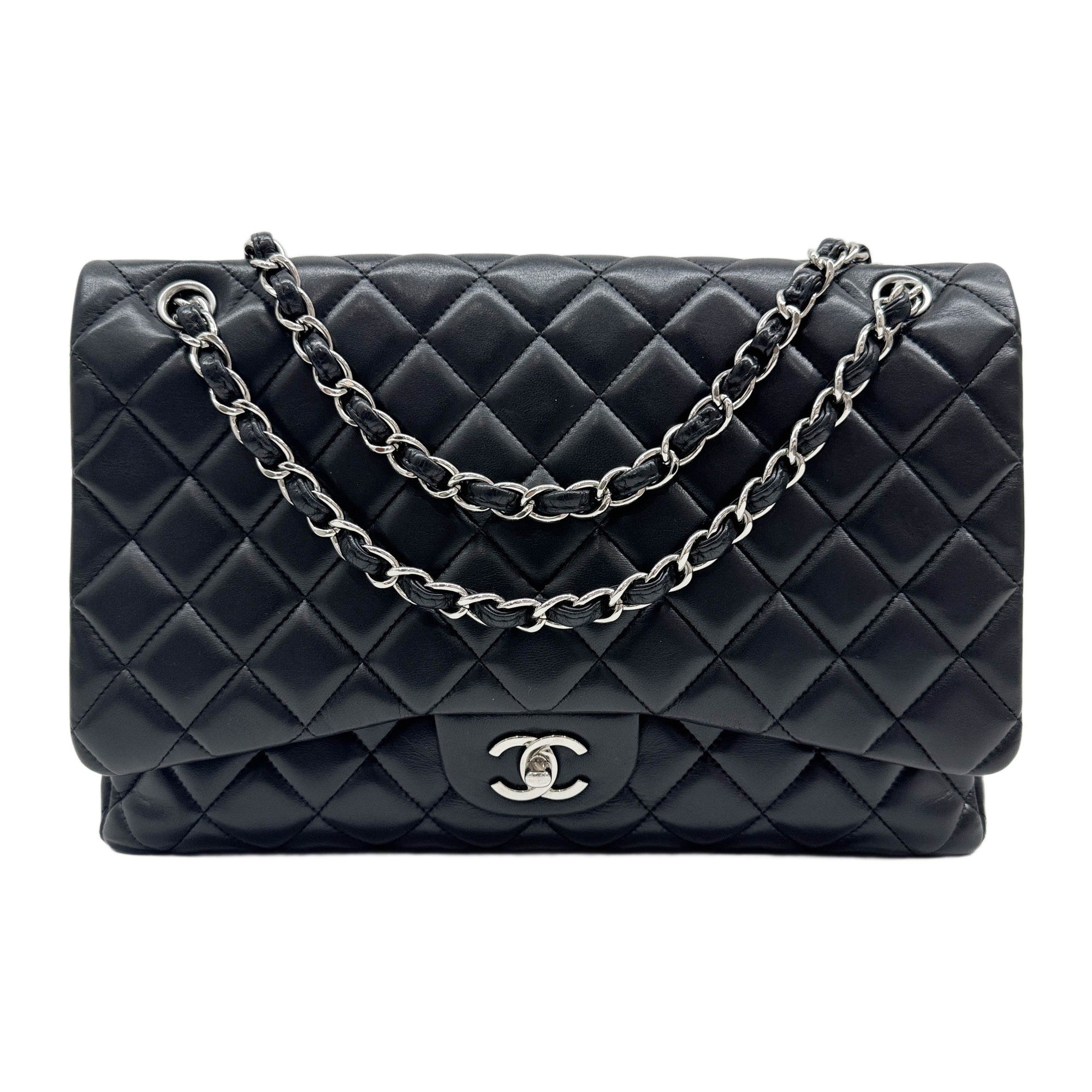 Maxi Classic  Flap 2009-2010 Matelasse Black Leather Shoulder Bag