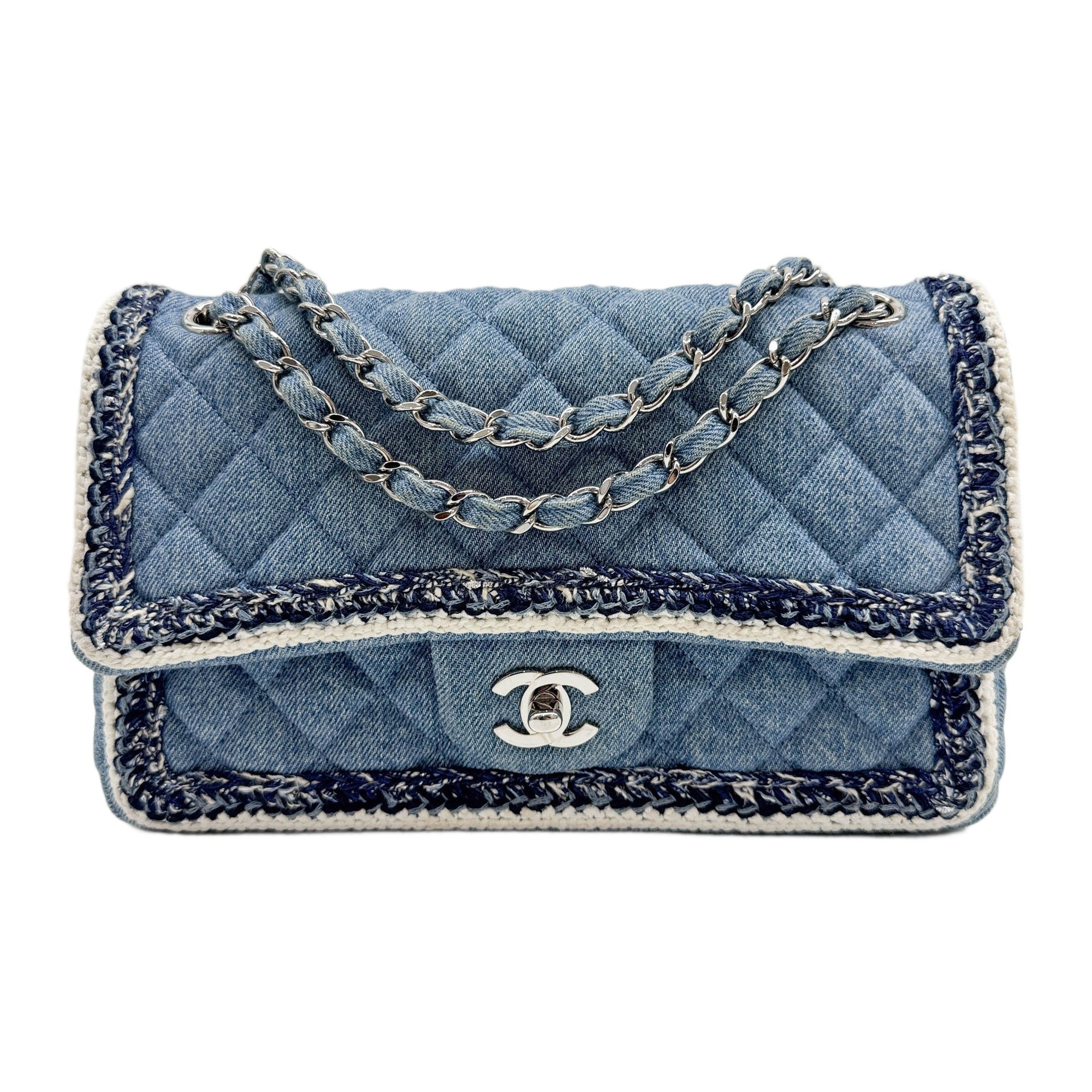 Classic Flap 2018-2019 Matelasse Blue Denim Shoulder Bag