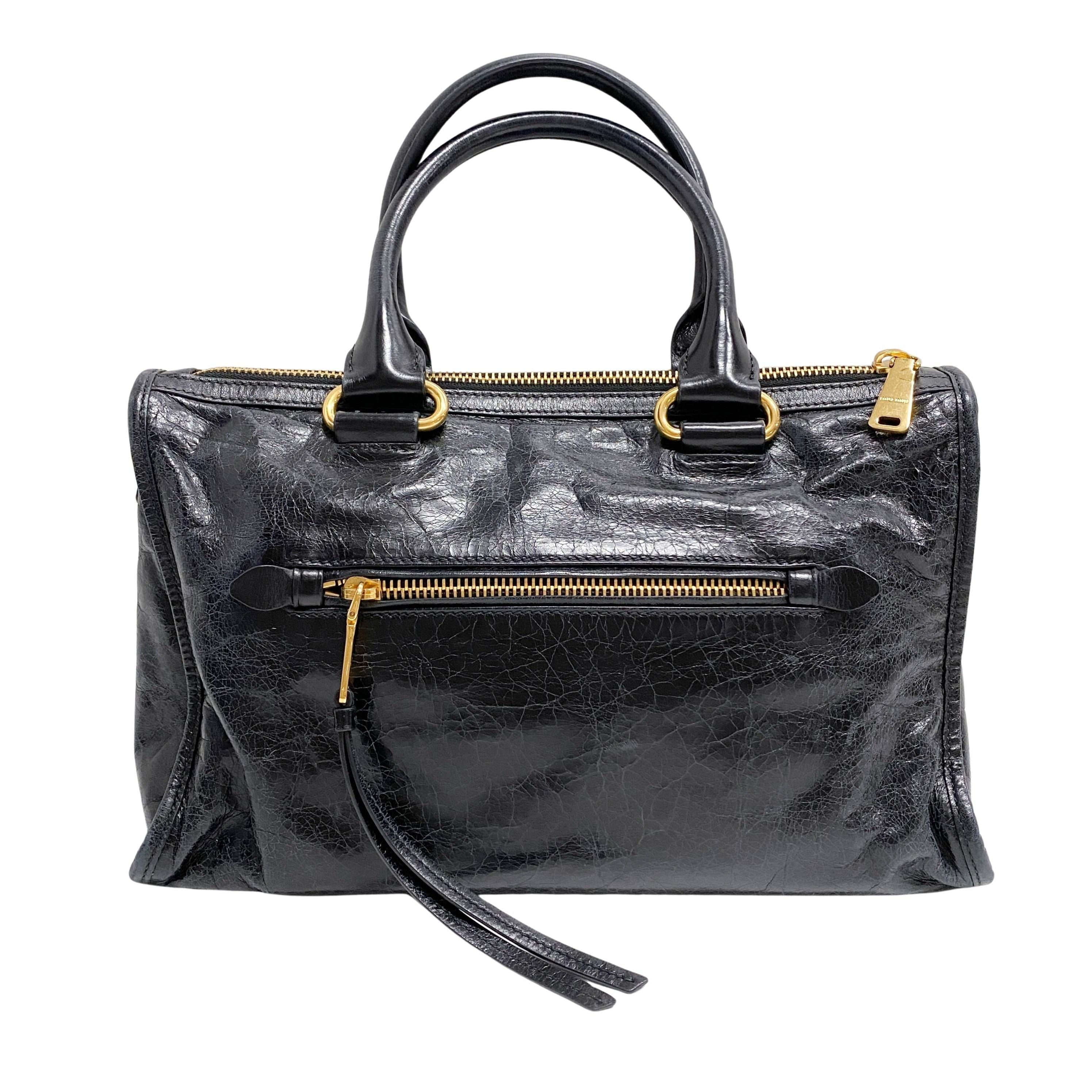Vitello Black Leather Shoulder Bag