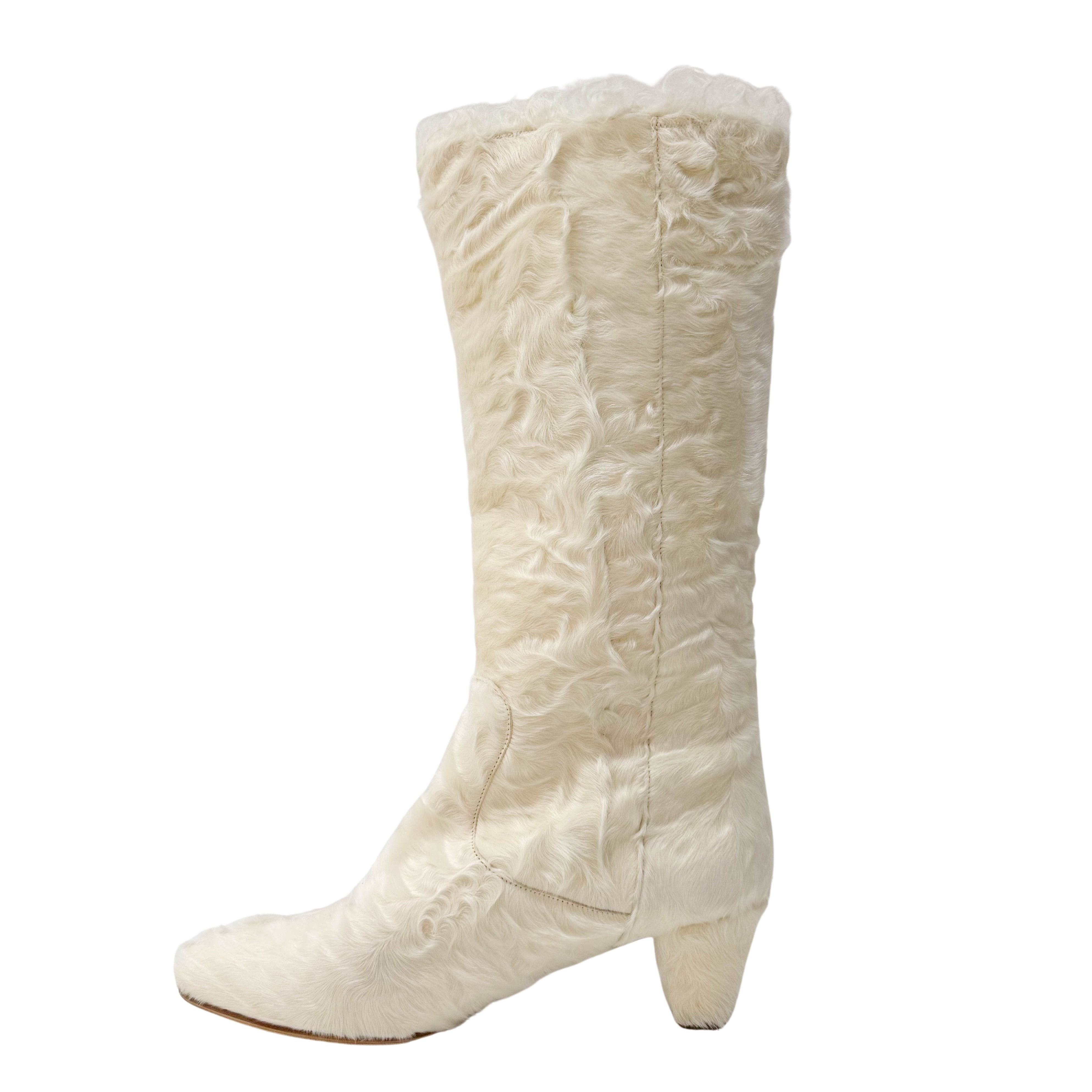 Size 39 White Fur Long Boots