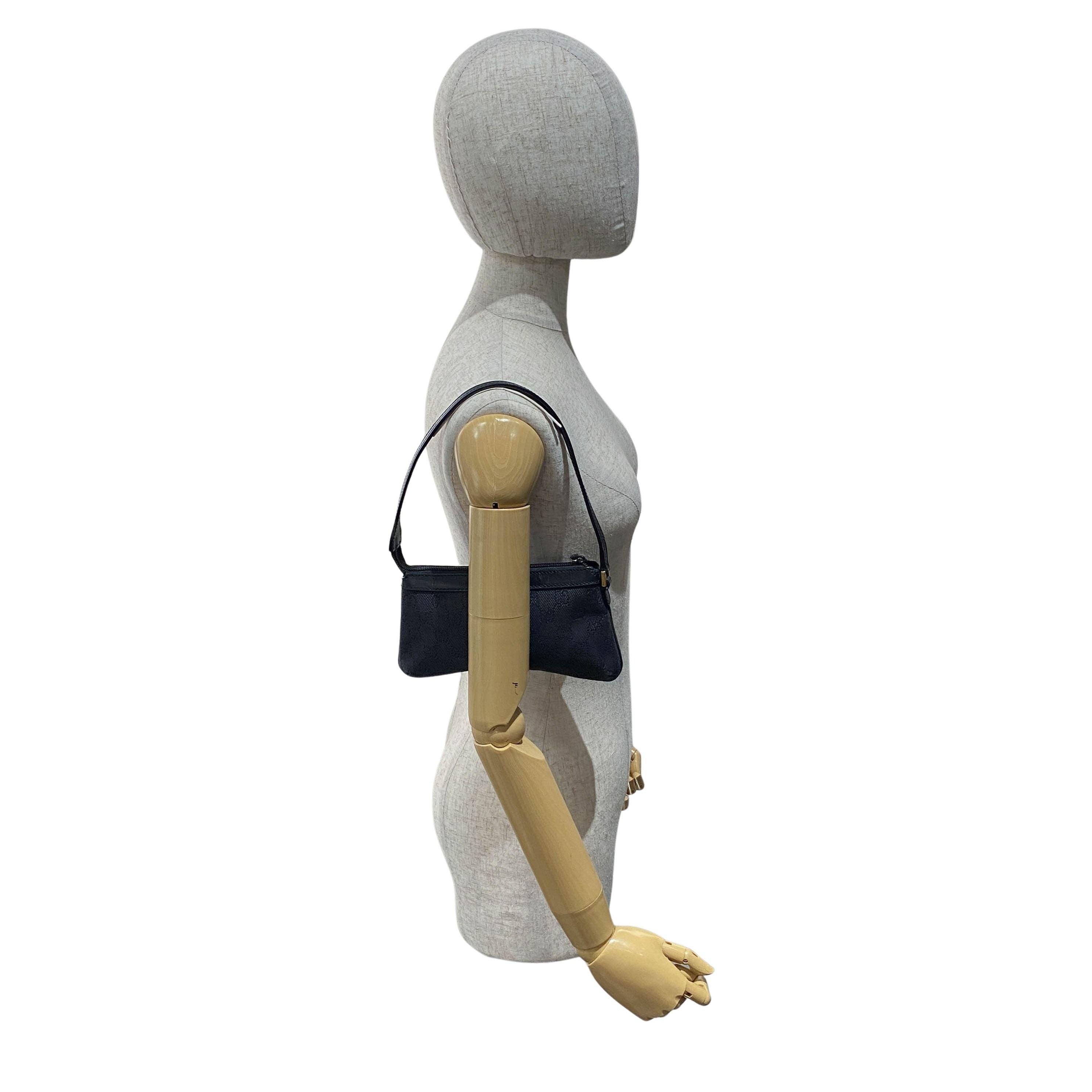 Small GG Canvas Black Shoulder Bag