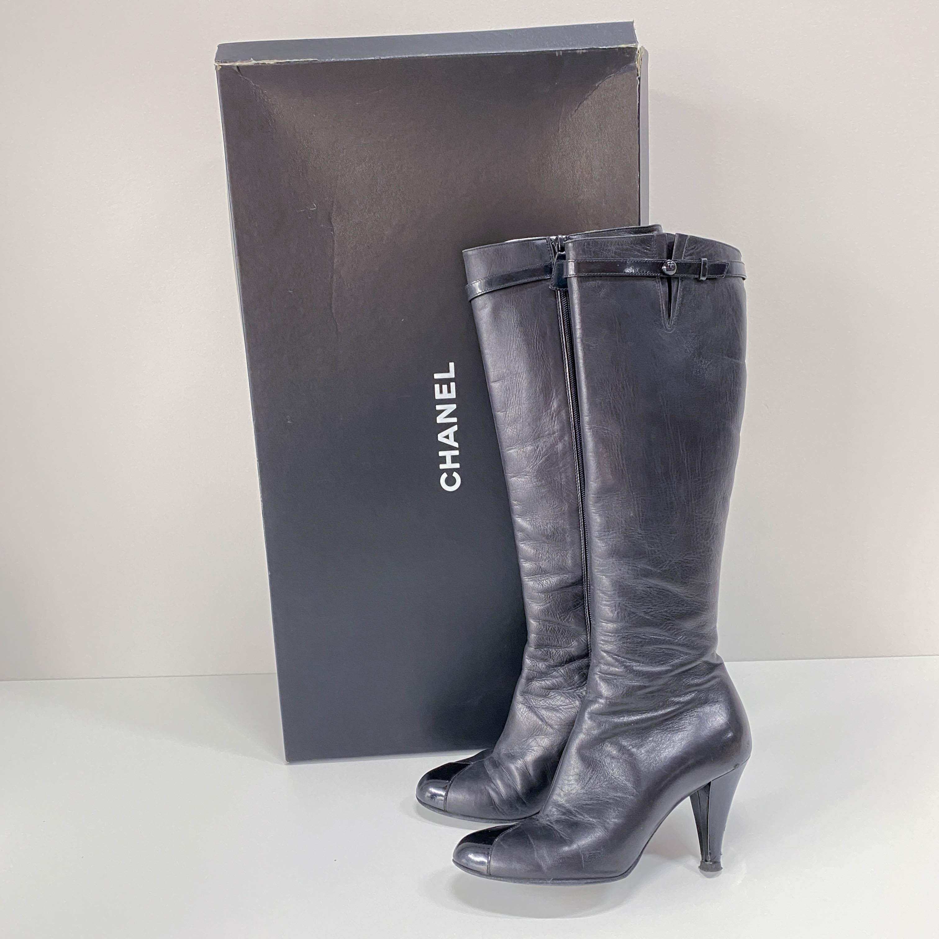 Size 37 Black Leather Boots