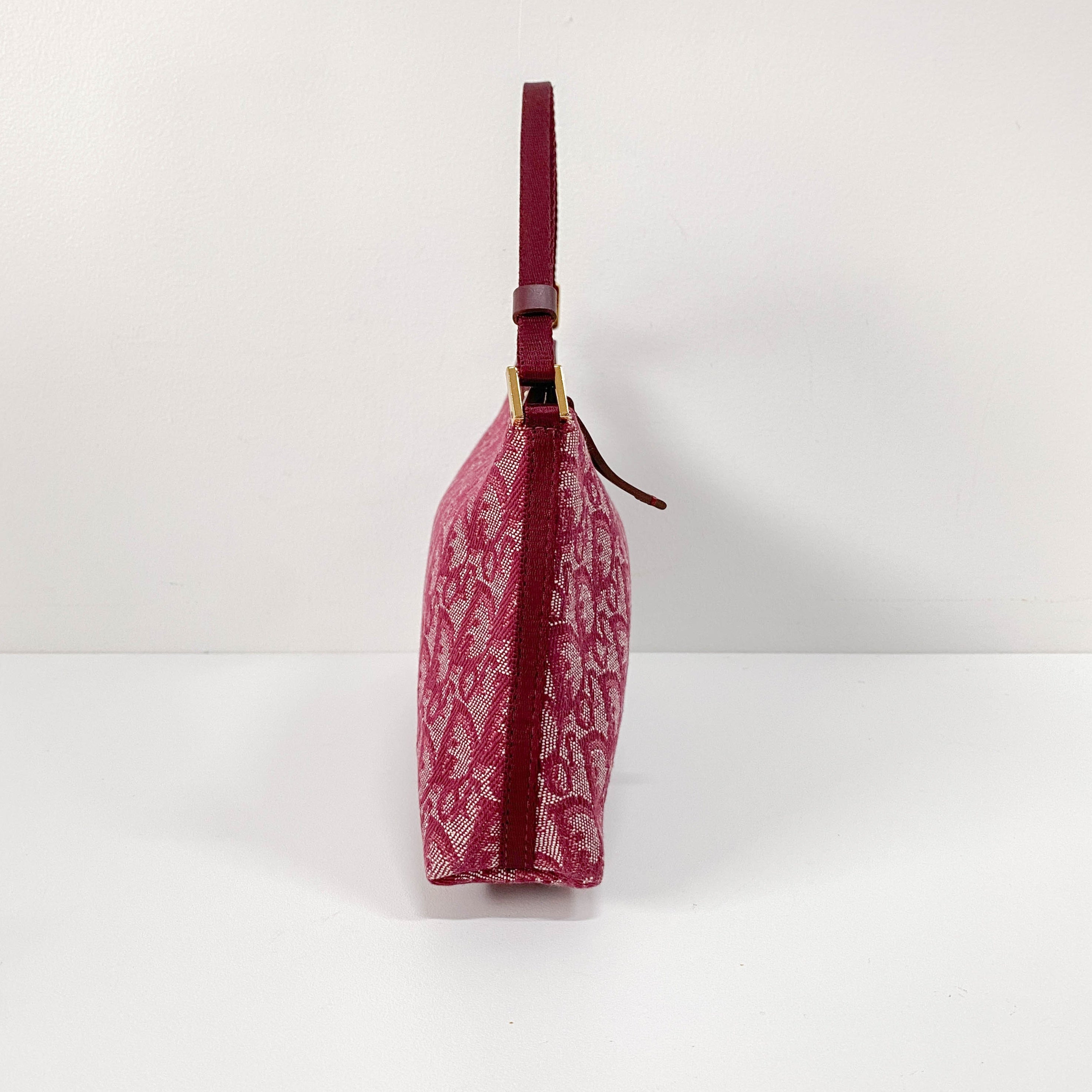 Red Trotter Canvas Shoulder Bag