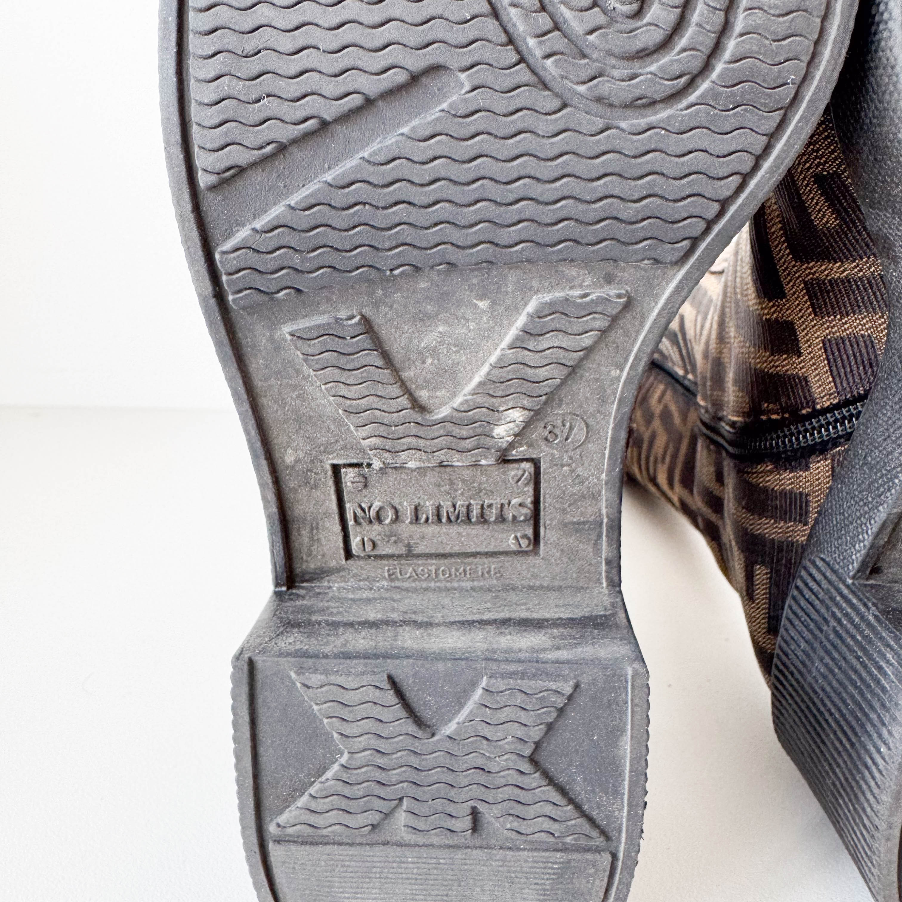 Zucca Tall Boots Size 37