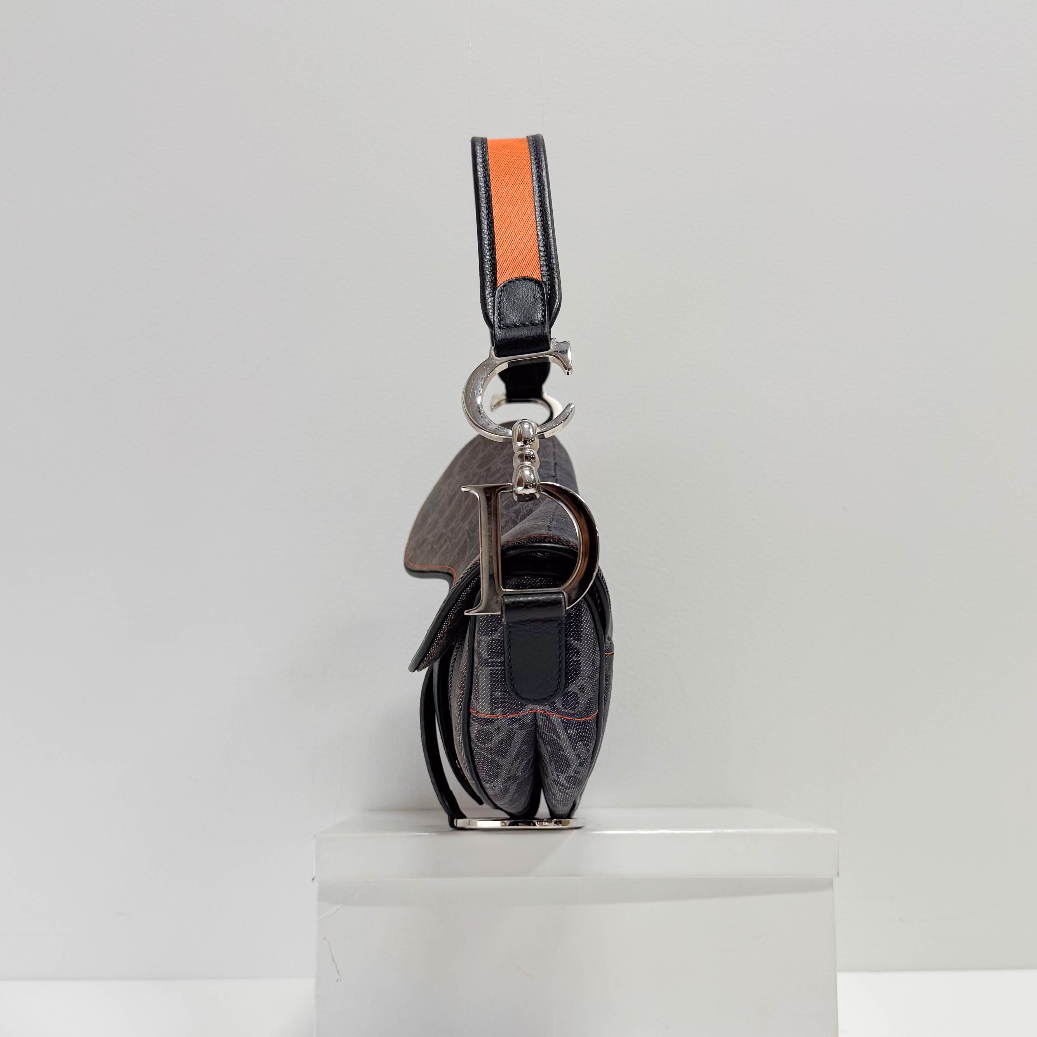 2005 Navy Flight Line Trotter Saddle Handbag