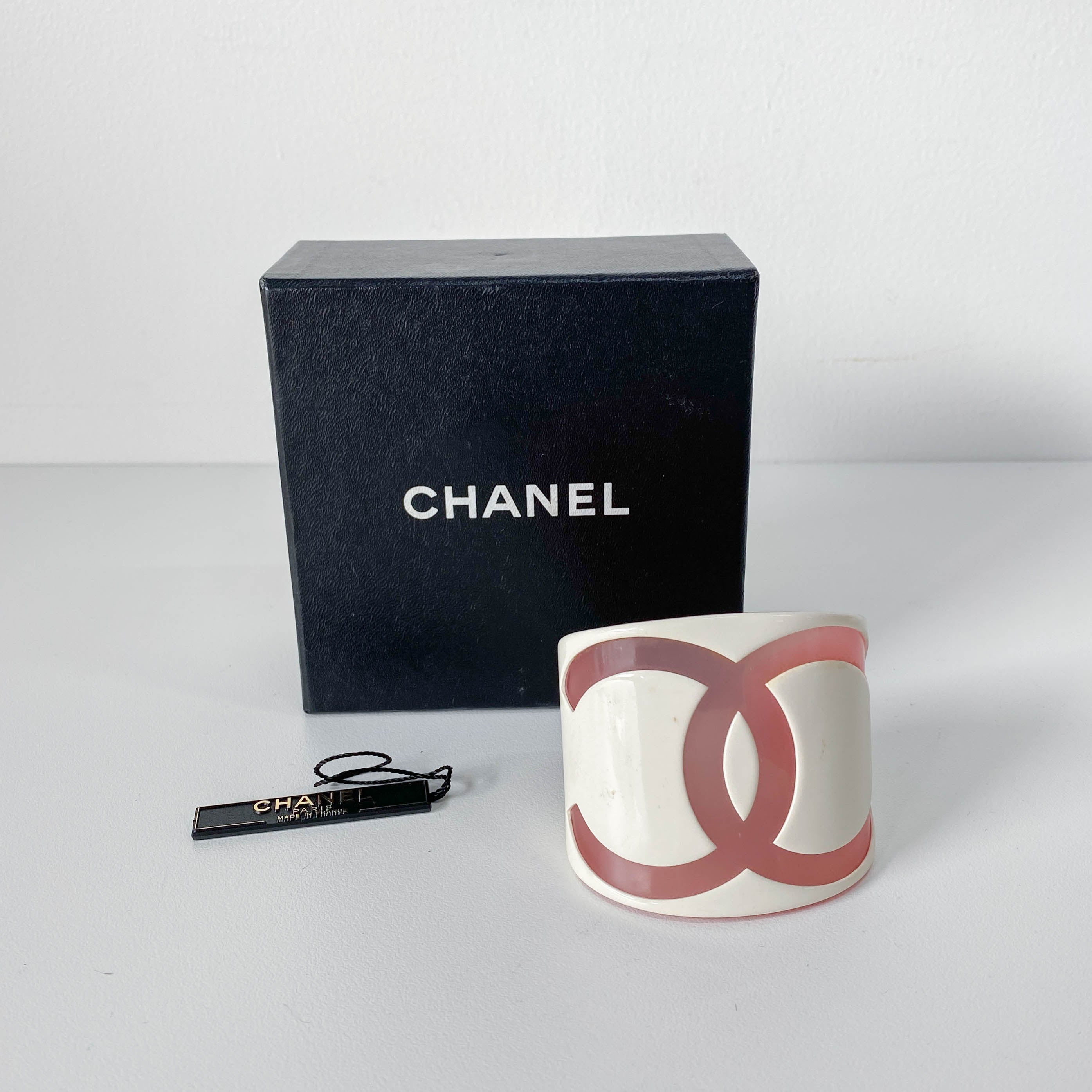 Cocomark White & Pink Bracelet Accessory