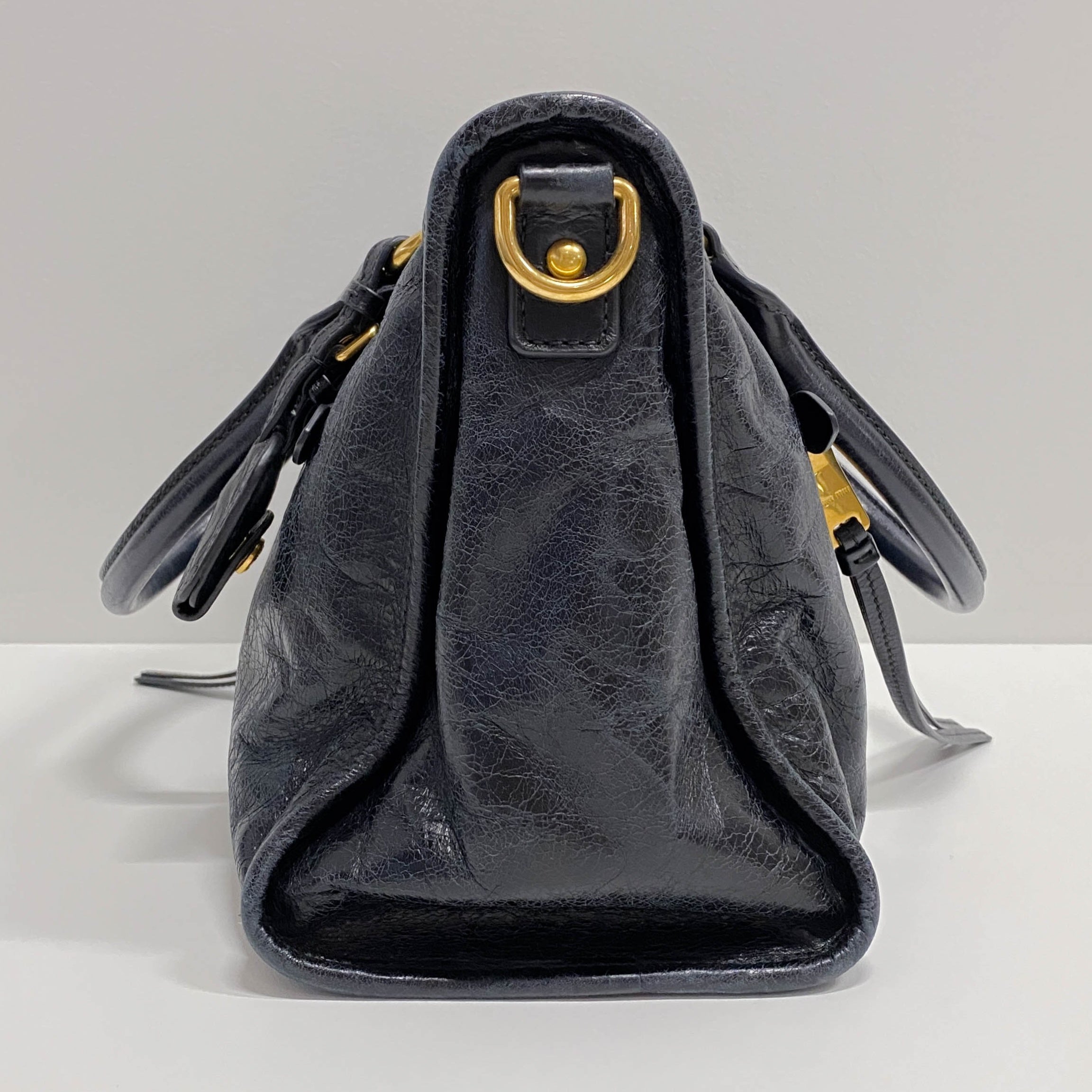 Vitello Black Leather Shoulder Bag