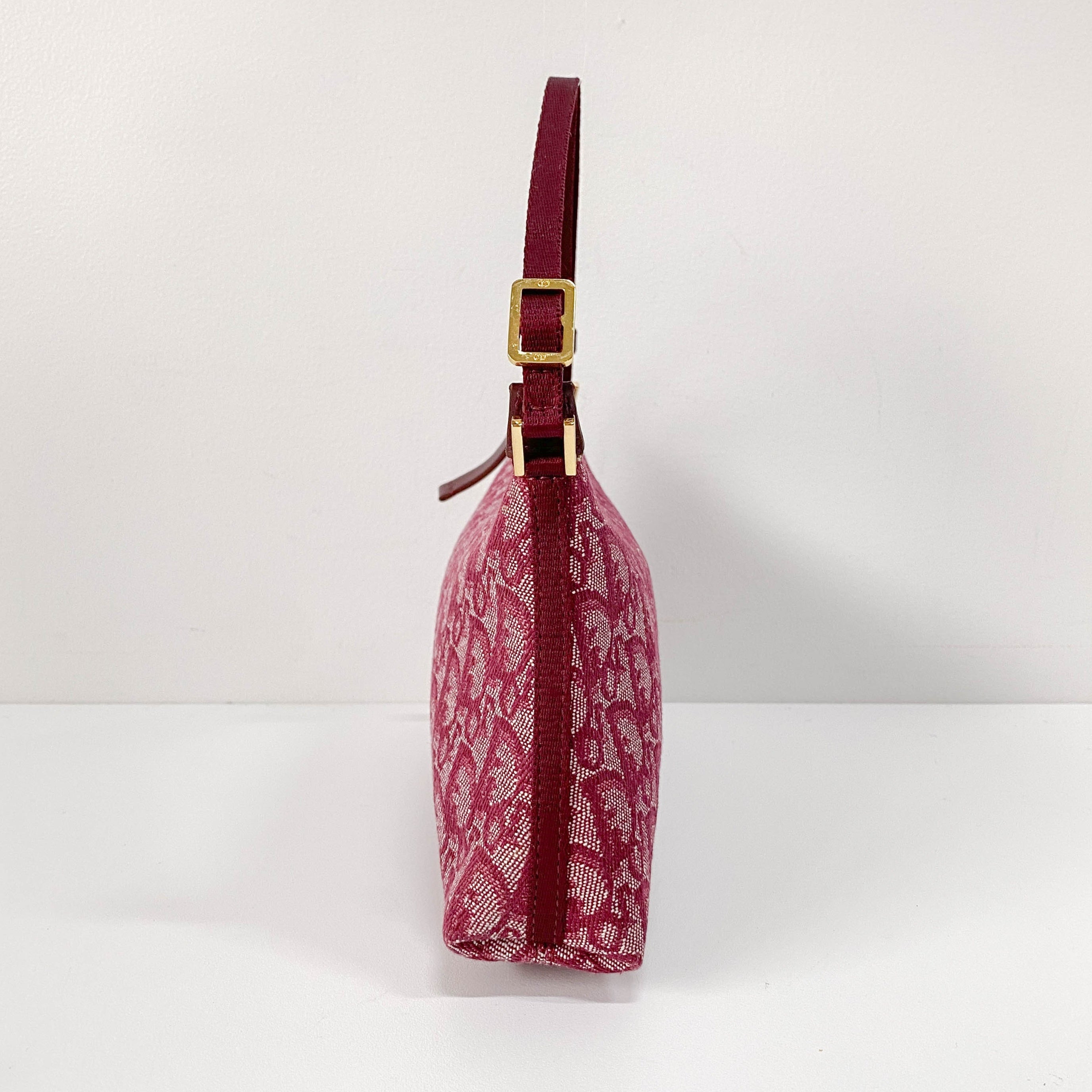 Red Trotter Canvas Shoulder Bag