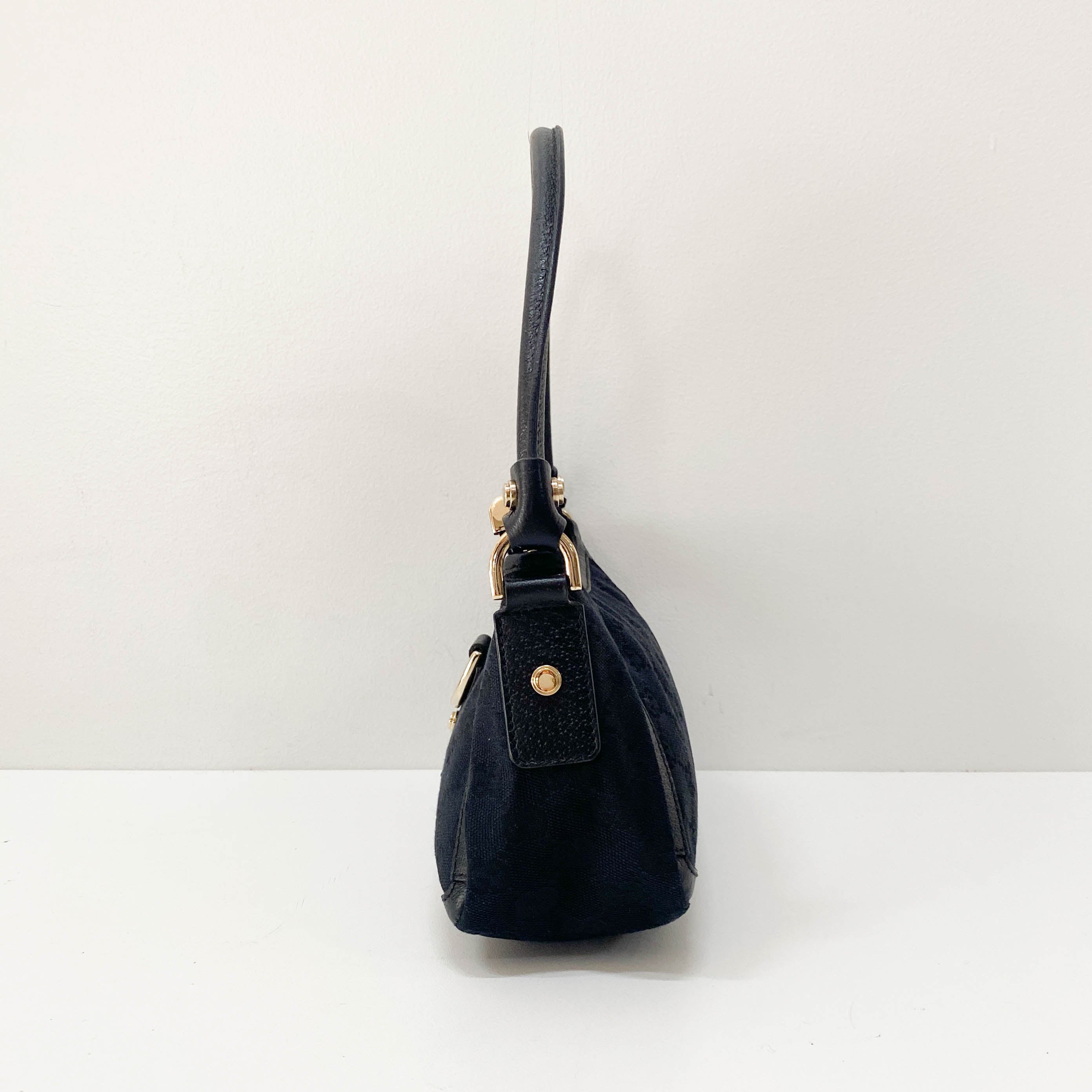 Abbey D-Ring Black Leather Shoulder Bag