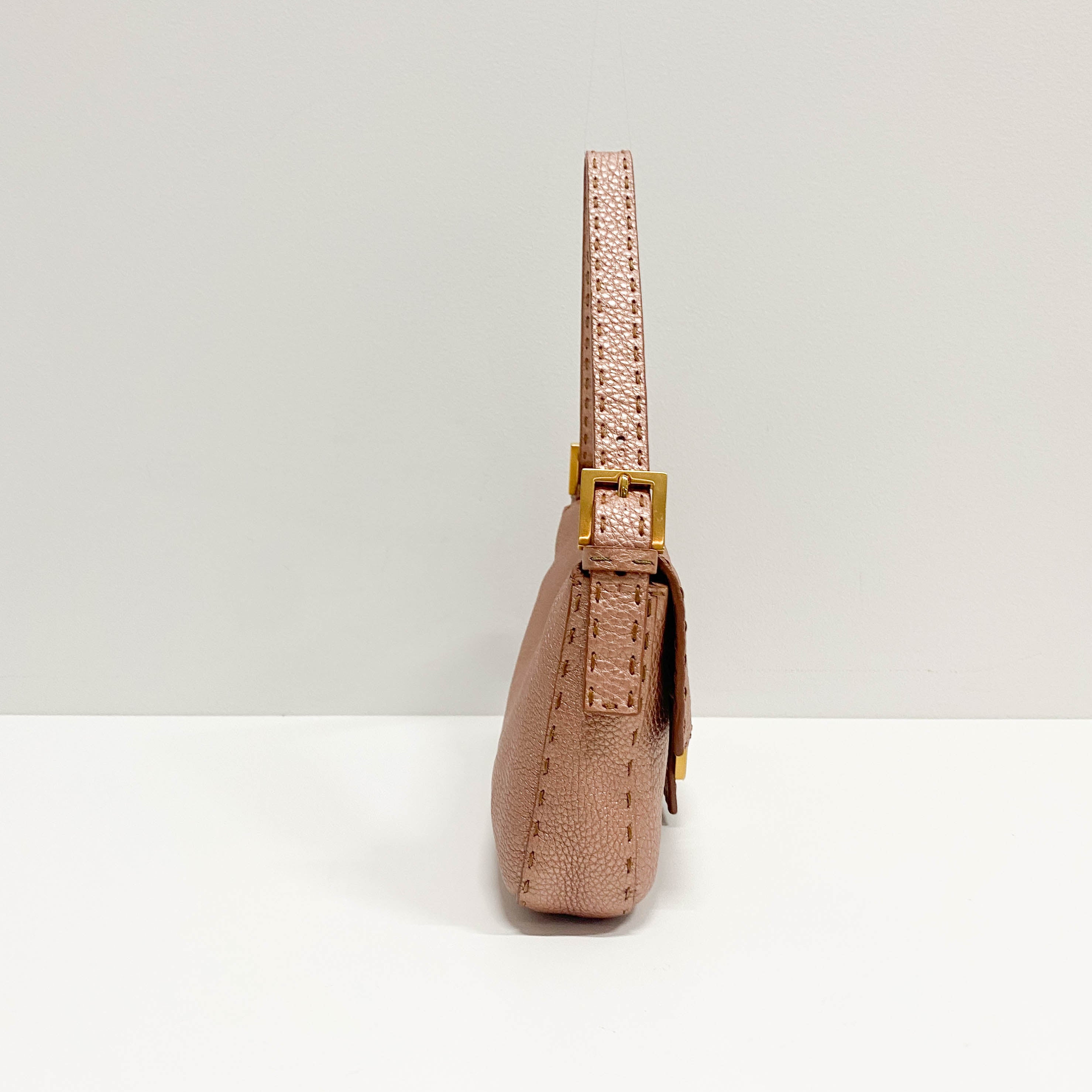 Selleria Baguette Rosegold Leather Shoulder Bag