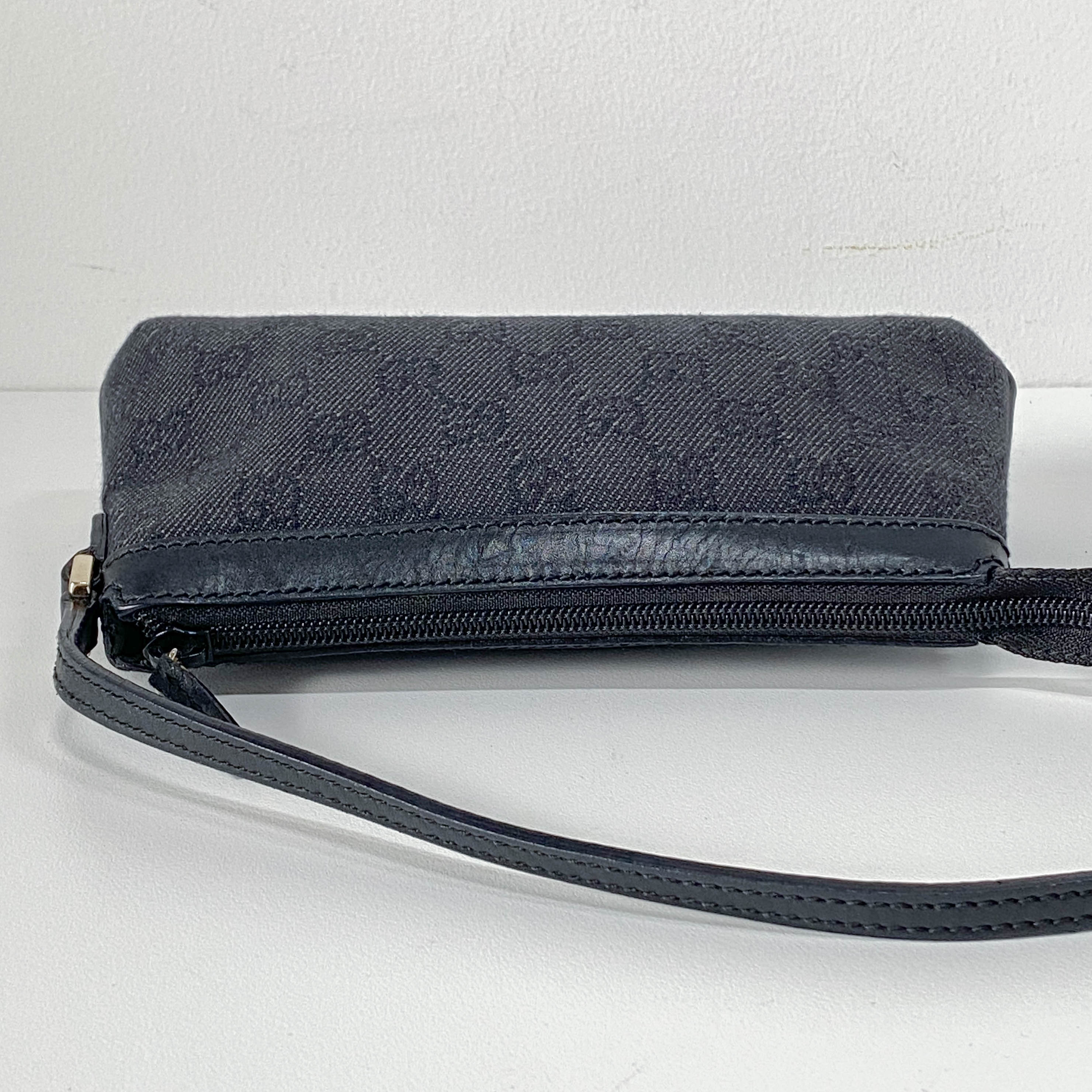 Small GG Canvas Black Shoulder Bag