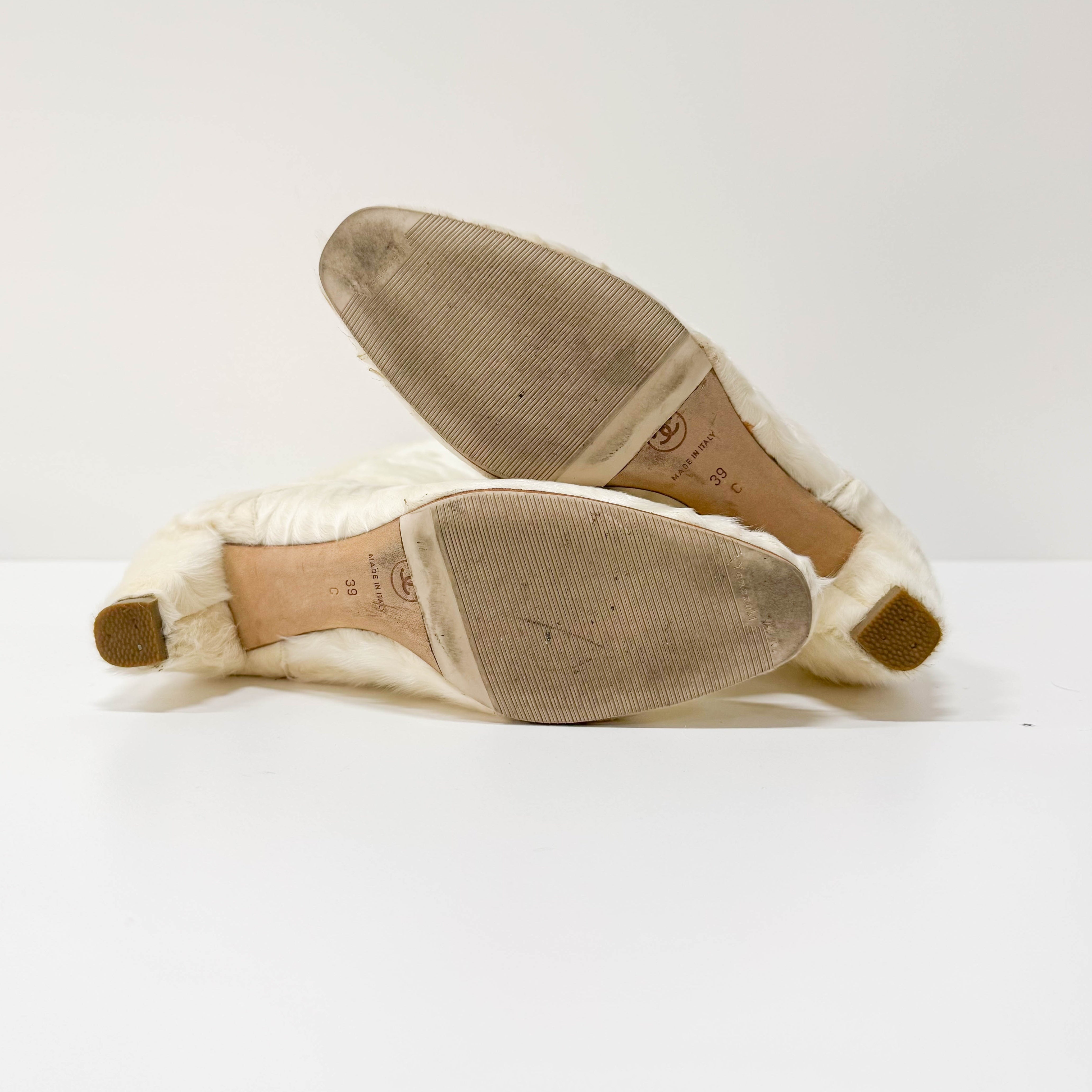 Size 39 White Fur Long Boots